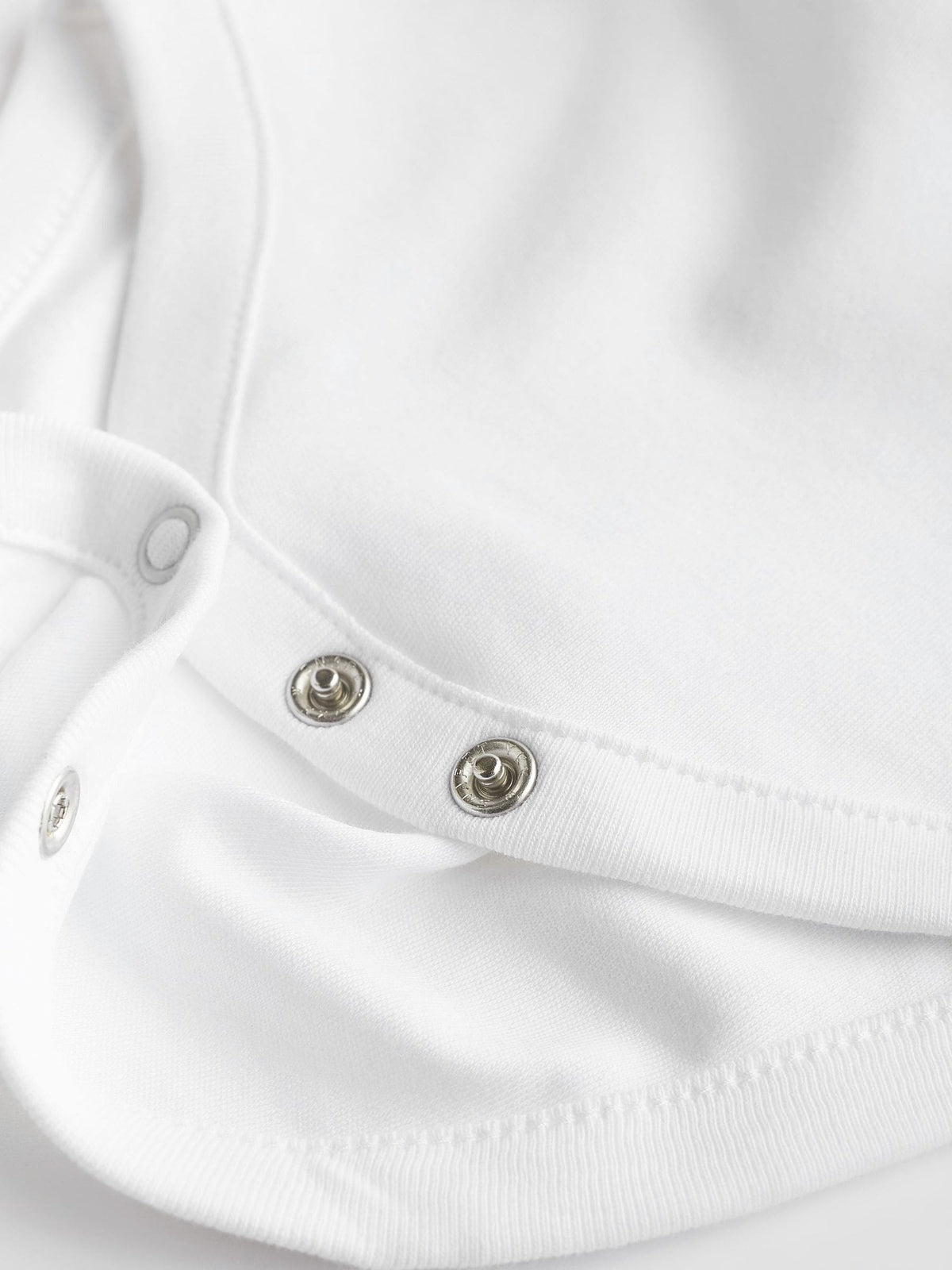 White 5 Pack Essential Baby Long Sleeve Bodysuits