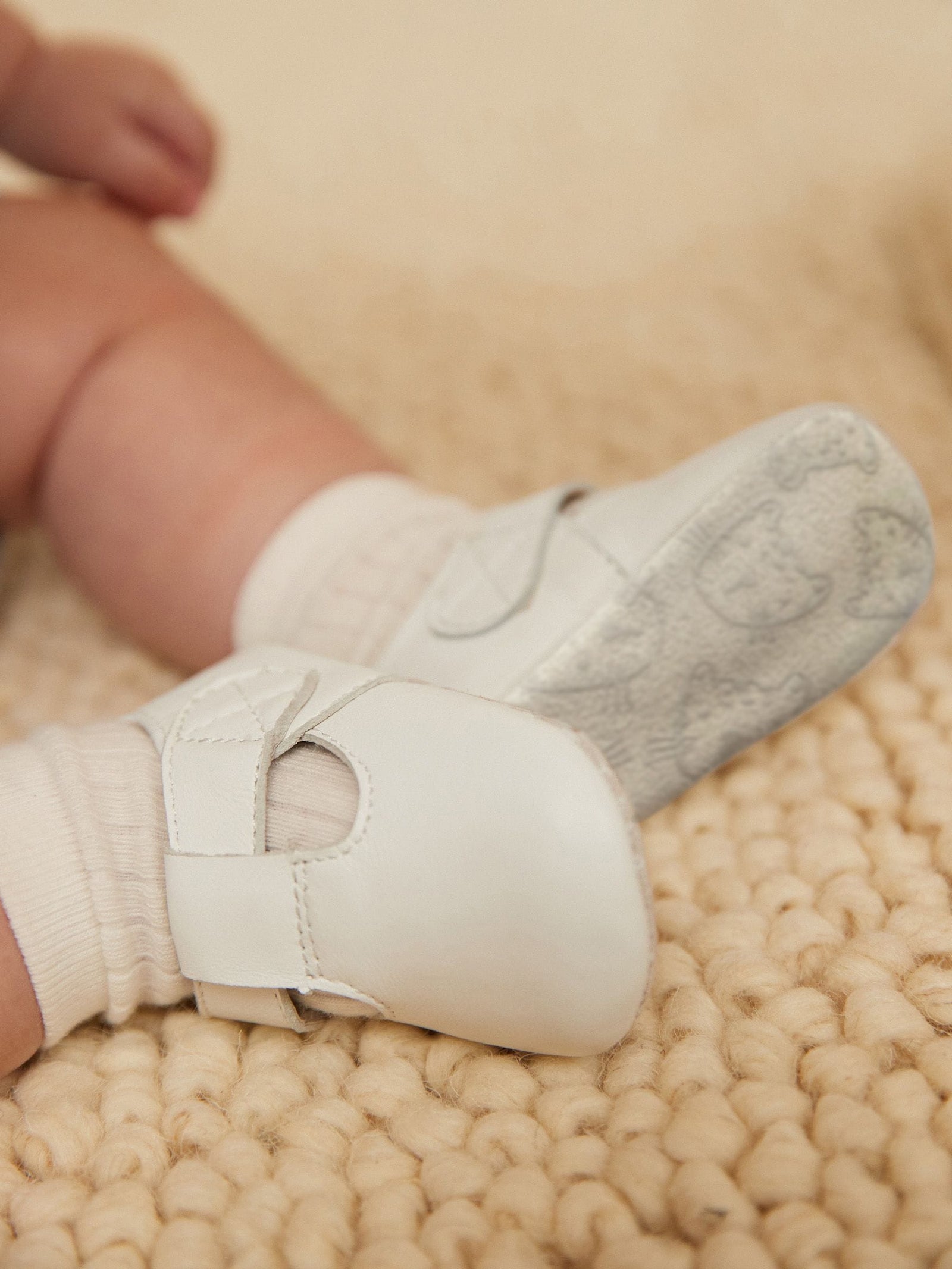 White Leather Baby T-Bar Shoes (0-24mths)
