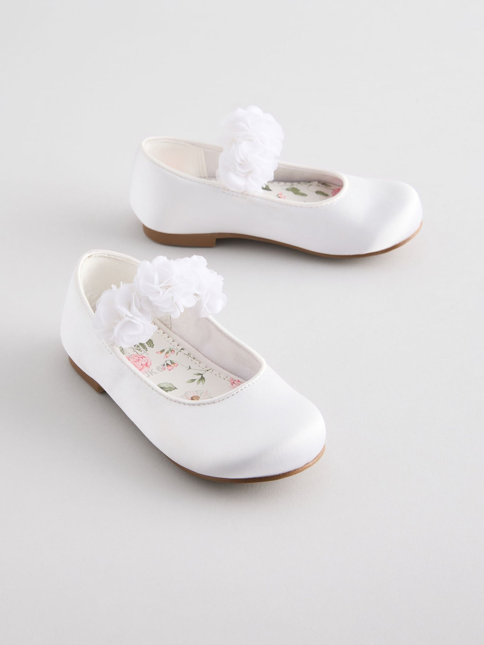 White Standard Fit Satin Flower Girl Occasion Corsage Mary Jane Shoes