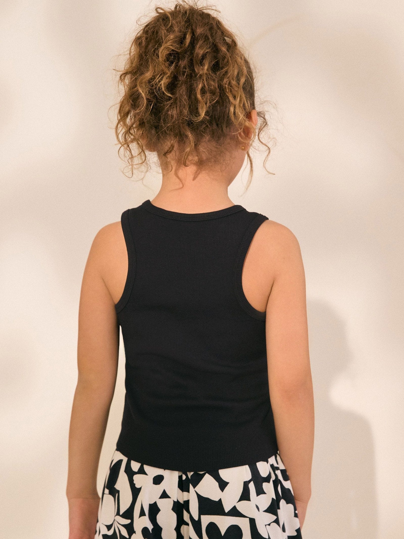 Black Rib Vest (3-16yrs)