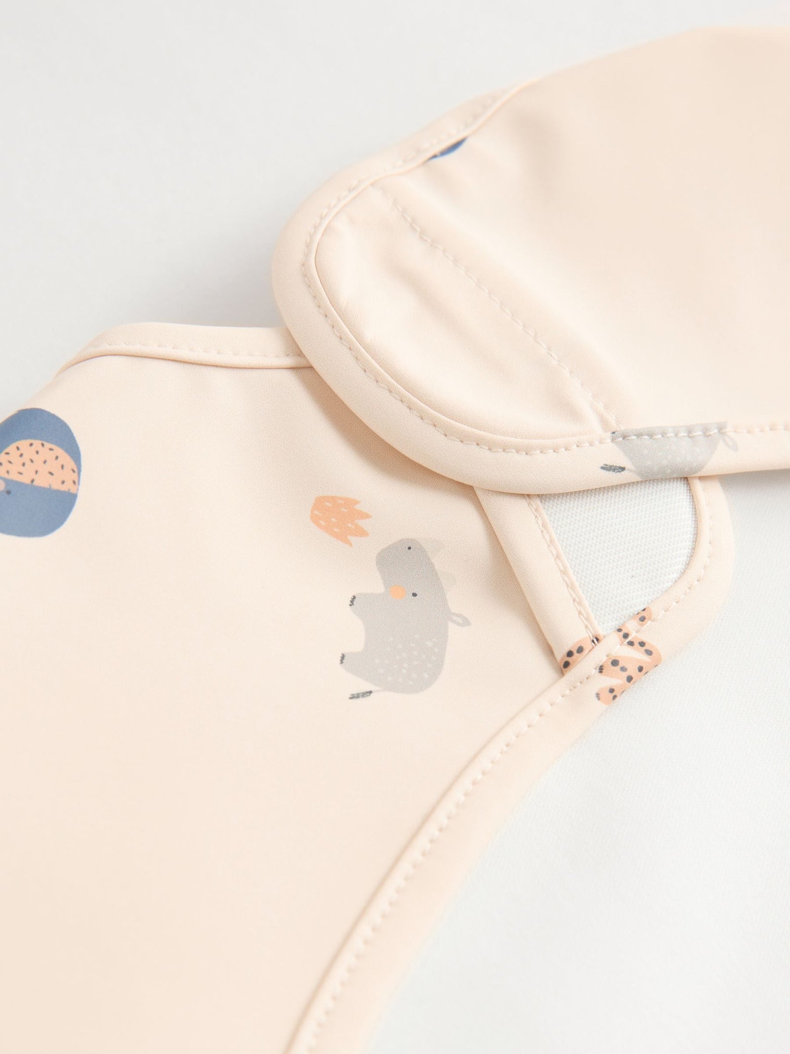 Neutral Mini Jungle Weaning And Feeding Sleeved Bib