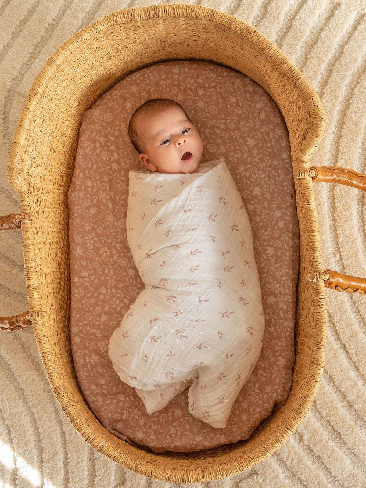 Aden + Anais White Muslin Blanket 4 Pack