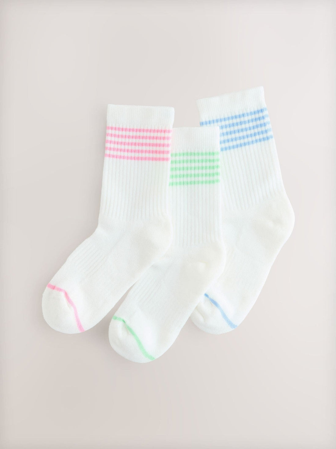 White Regular Length 3 Pack Cotton Rich Cushioned Sole Ankle Socks