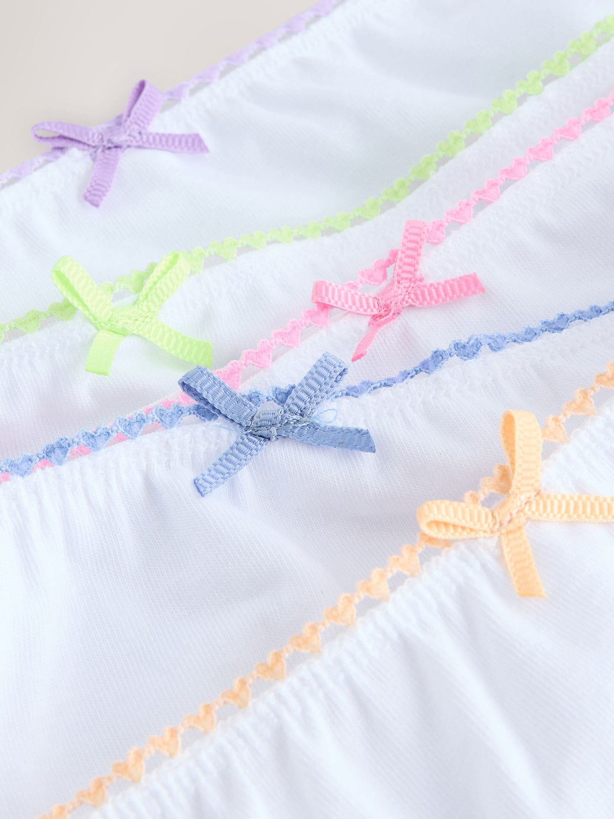 White Heart Contrast Lace Briefs 10 Pack (1.5-16yrs)