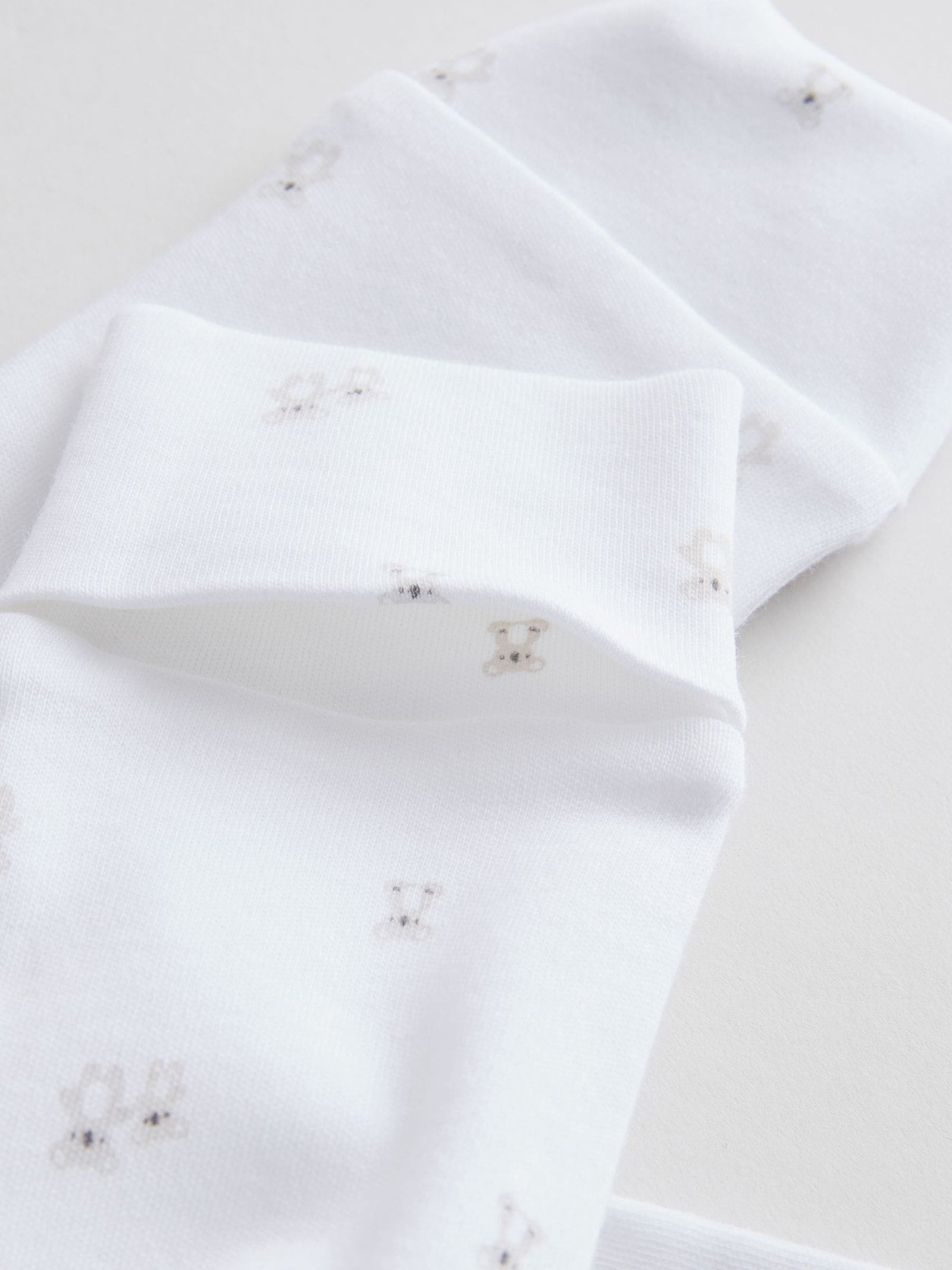 White 4 Pack Popper Baby Sleepsuits (0-2yrs)