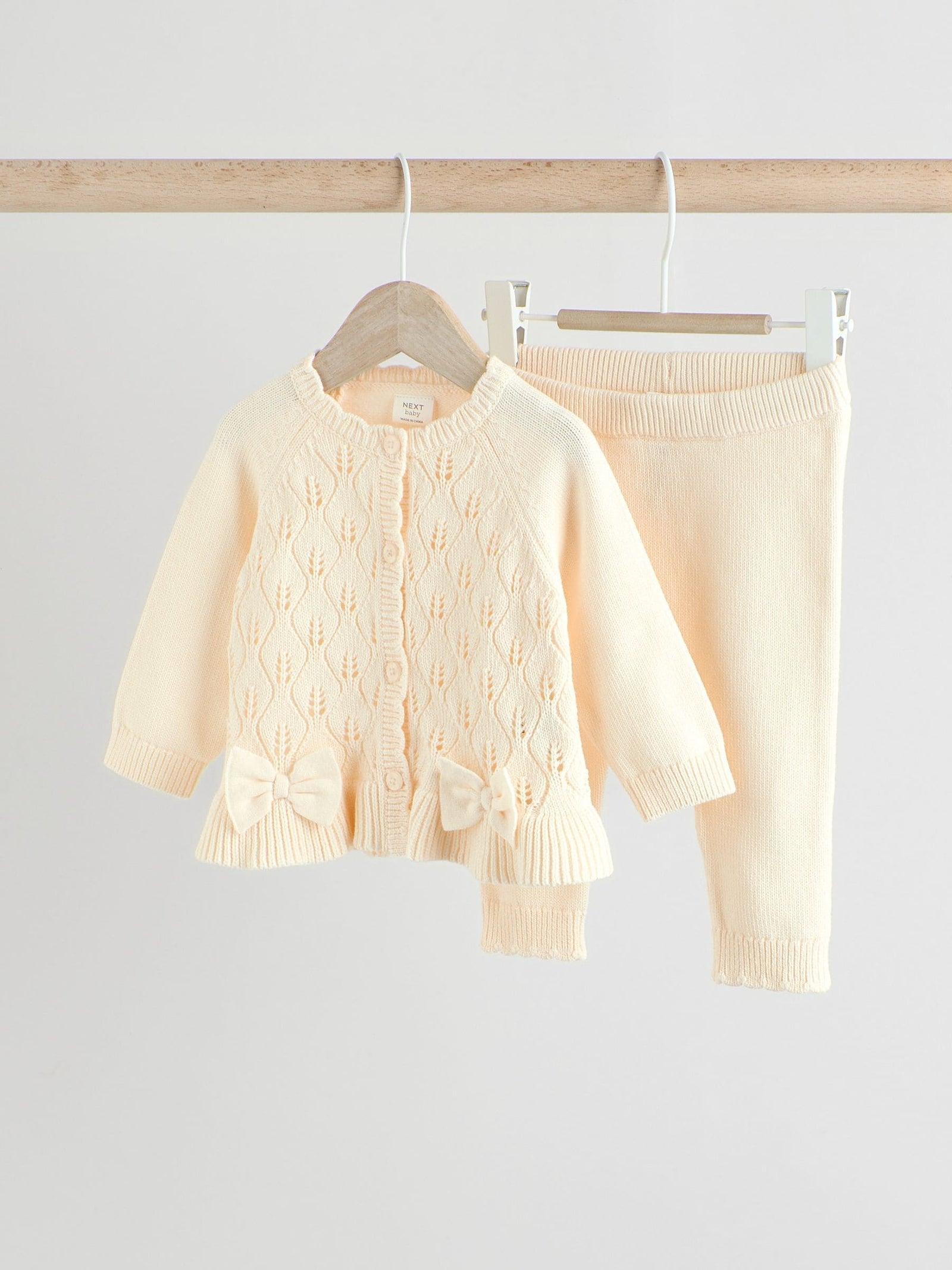 White Frill Knitted Bow Cardigan Set (0mths-3yrs)