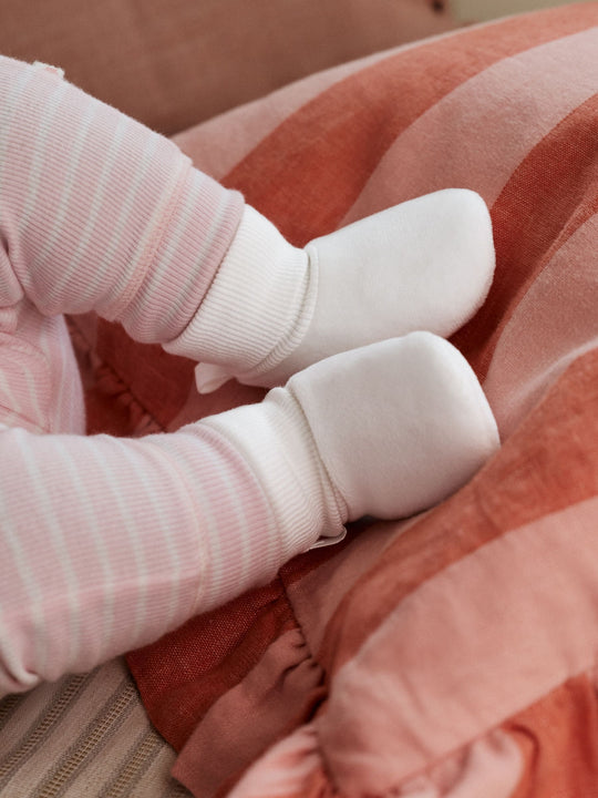 White Baby Bootie Shoes (0-18mths)
