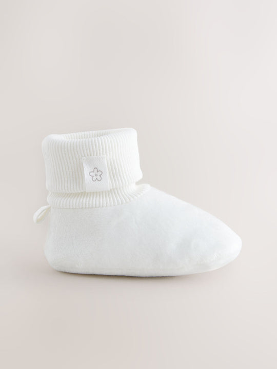 White Baby Bootie Shoes (0-18mths)