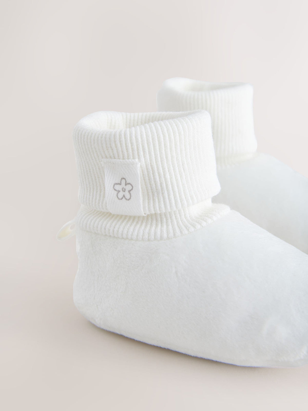 White Bootie Shoes (0-18mths)