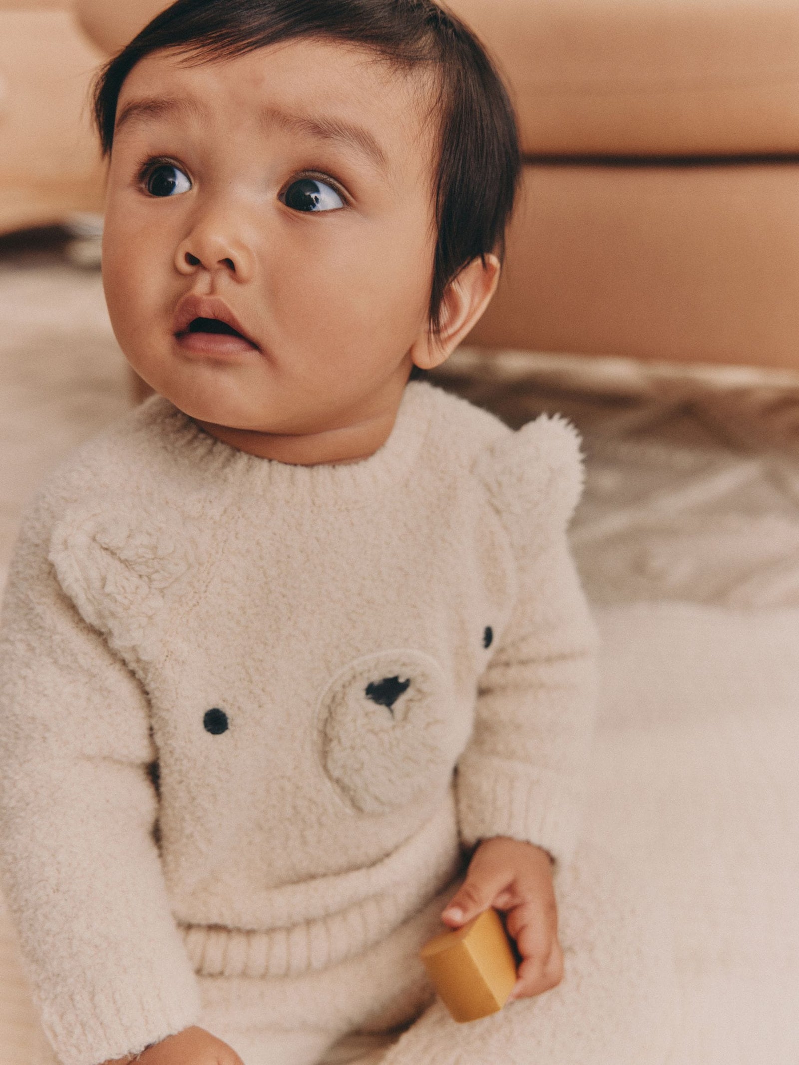 Neutral Bear Knitted Top and Leggings Set (0mths-2yrs)