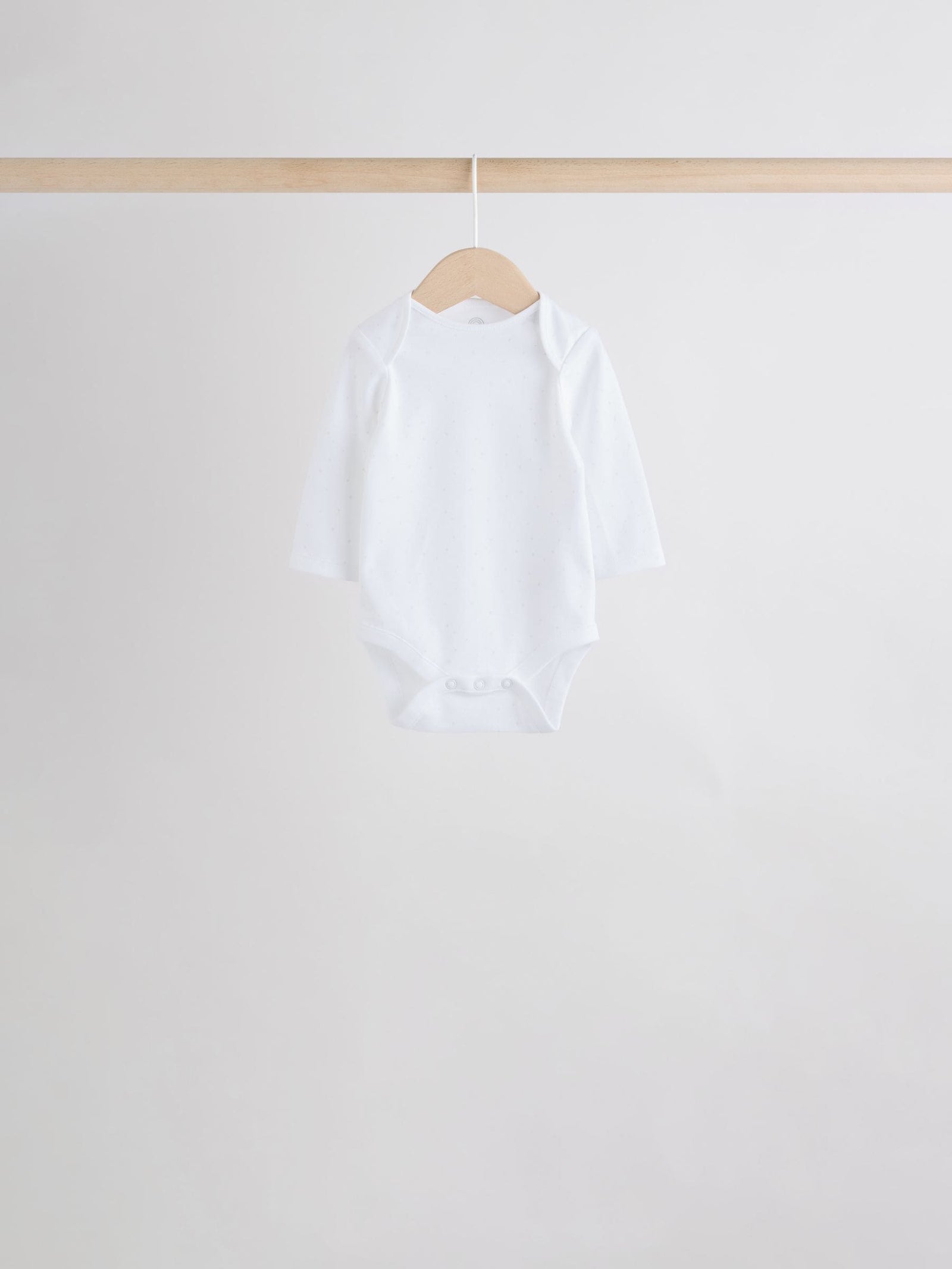 White Character 7 Pack Long Sleeve 100% Cotton Baby Bodysuits