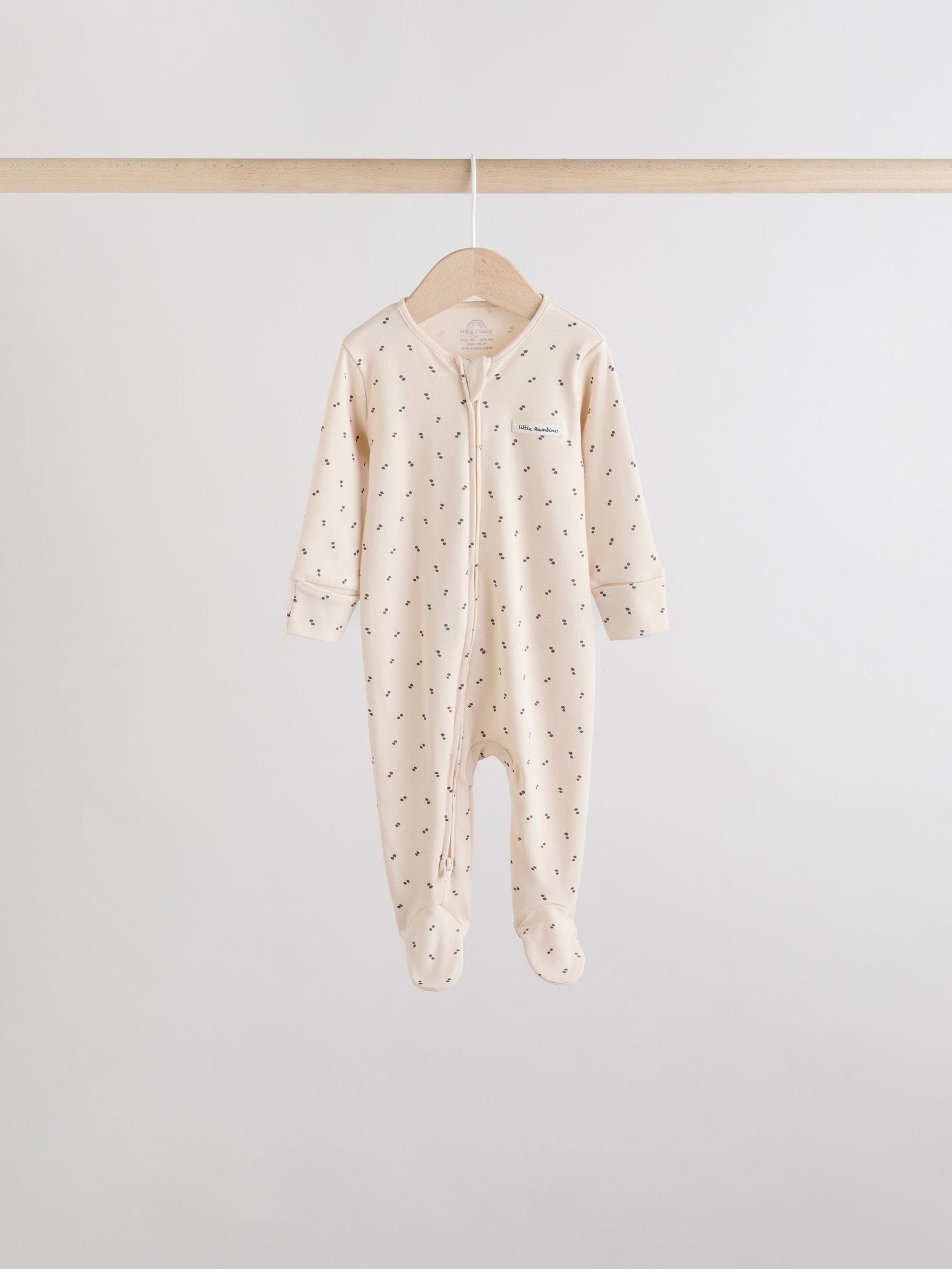 White/Black Two Way Zip Baby Sleepsuits 4 Pack (0mths-2yrs)