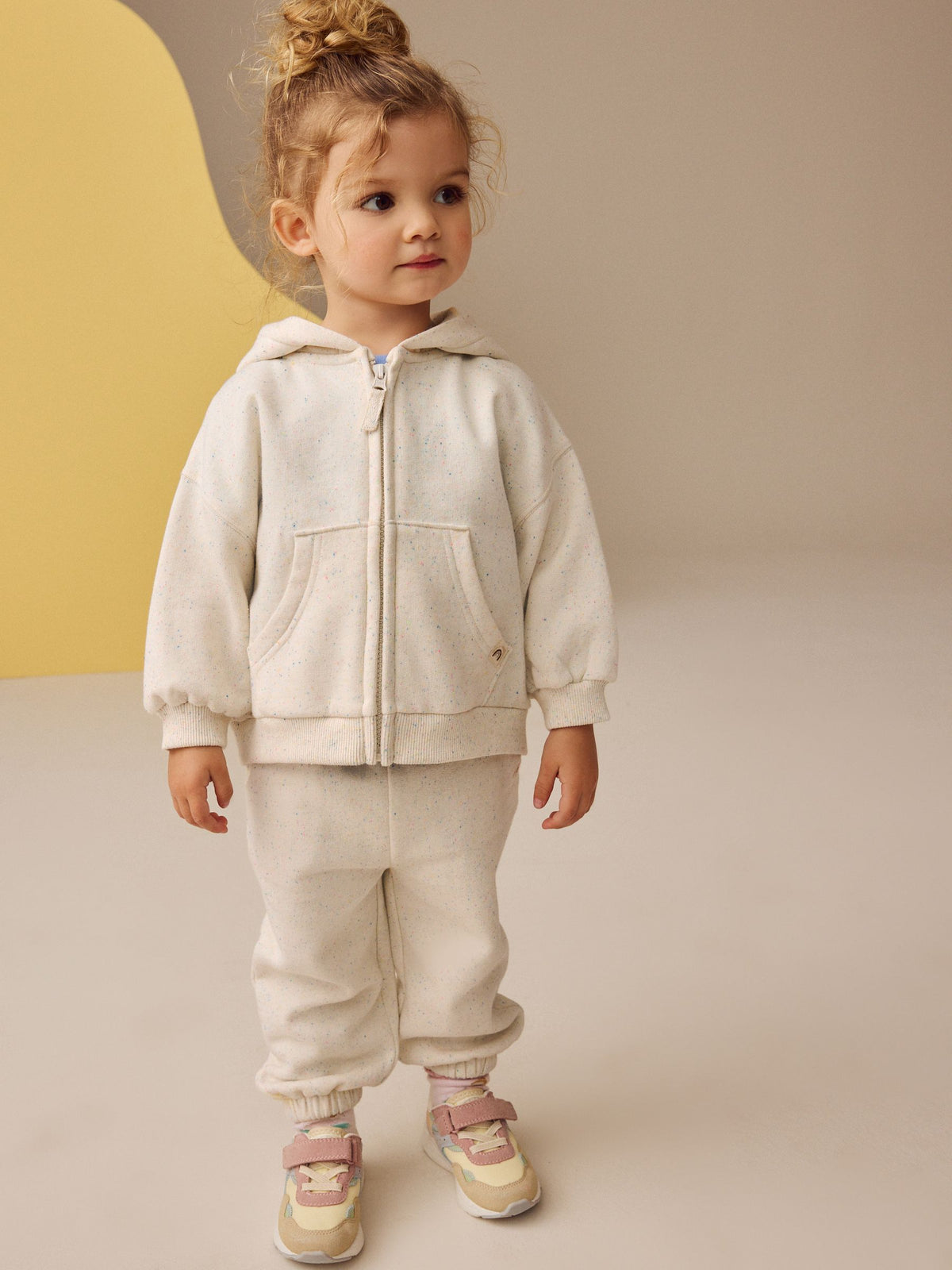 Oatmeal Zip Up Hoodie (3mths-7yrs)