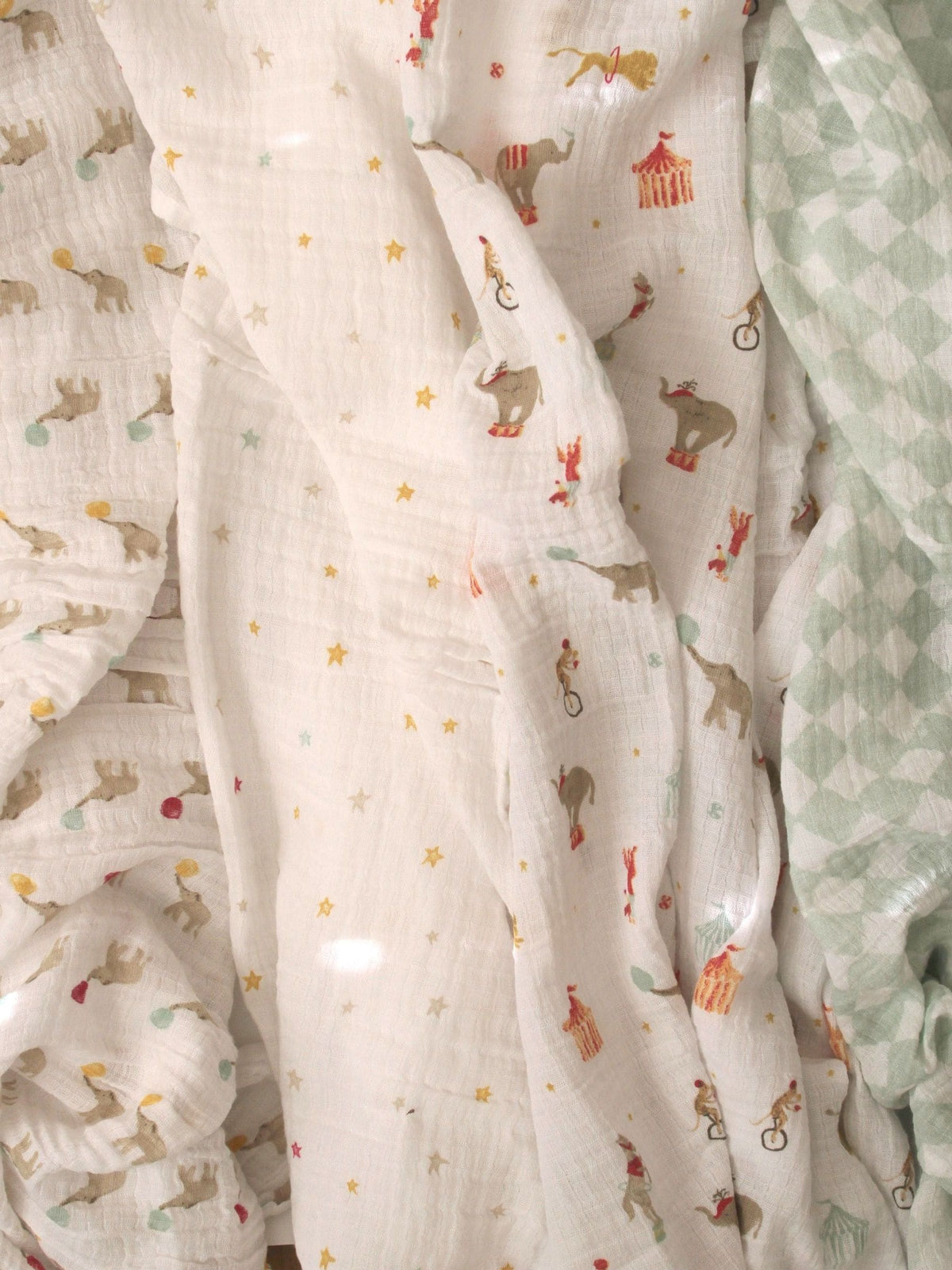 aden + anais White Essentials 100% Cotton Muslin Blanket Elephant Circus Muslins 4 Pack