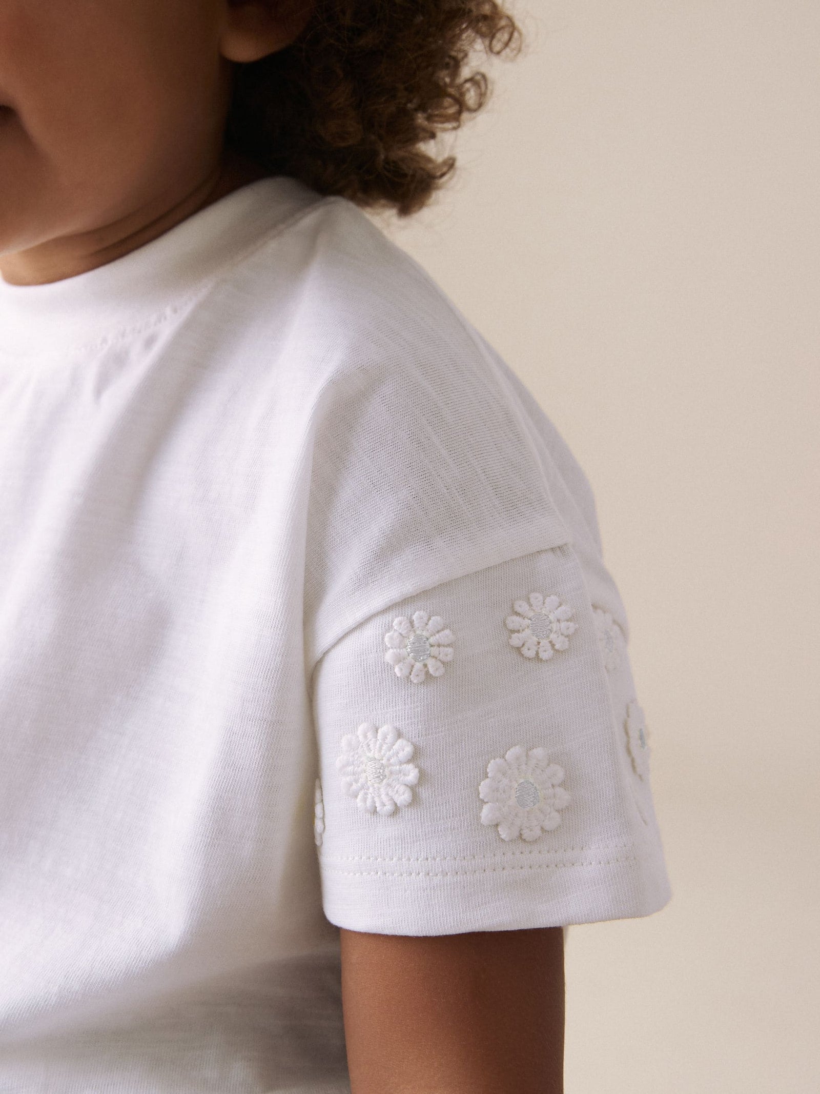 Cream 100% Cotton Daisy Short Sleeve T-Shirt (3mths-7yrs)
