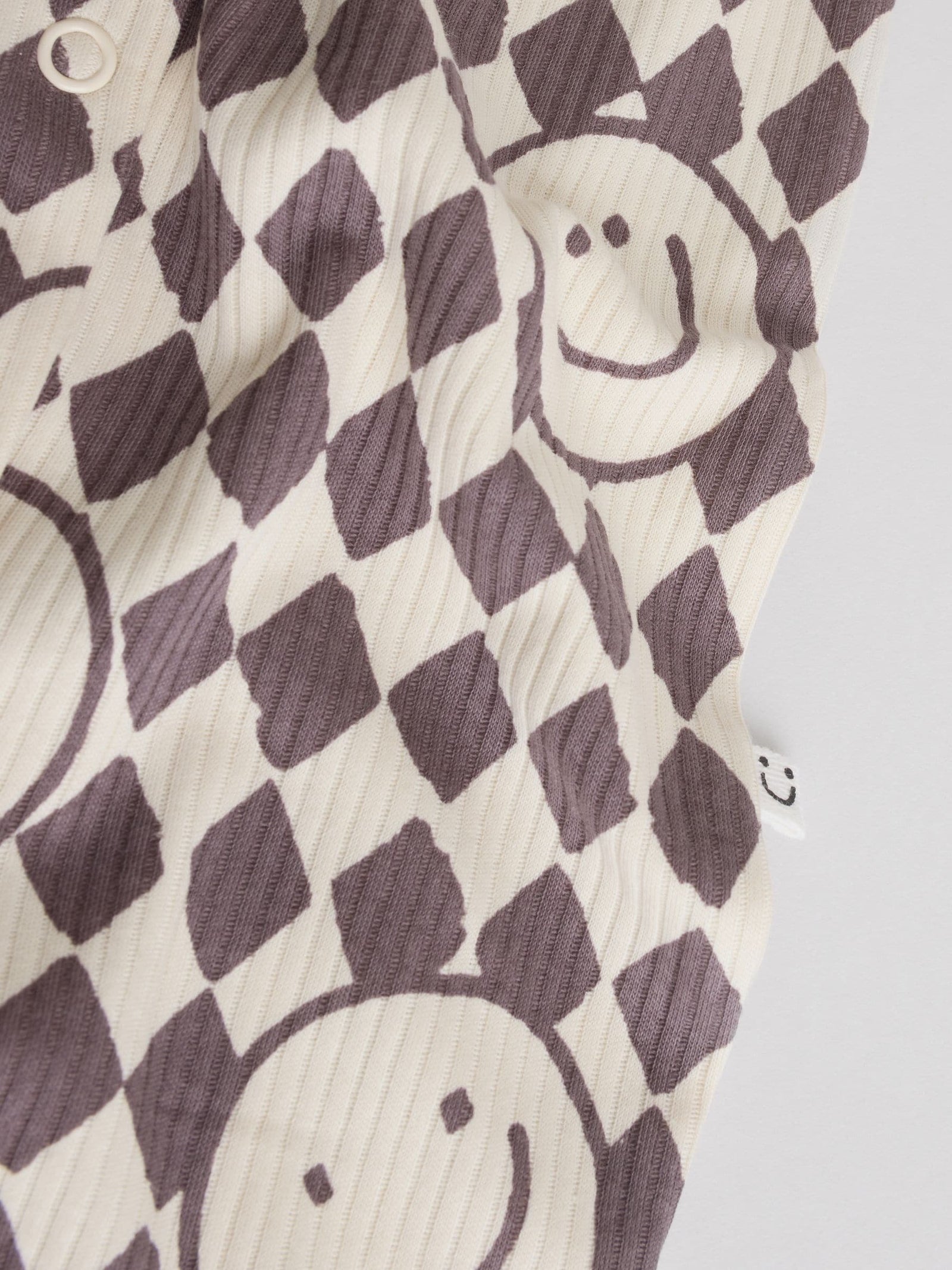 Monochrome Baby Sleepsuits 4 Pack (0mths-3yrs)