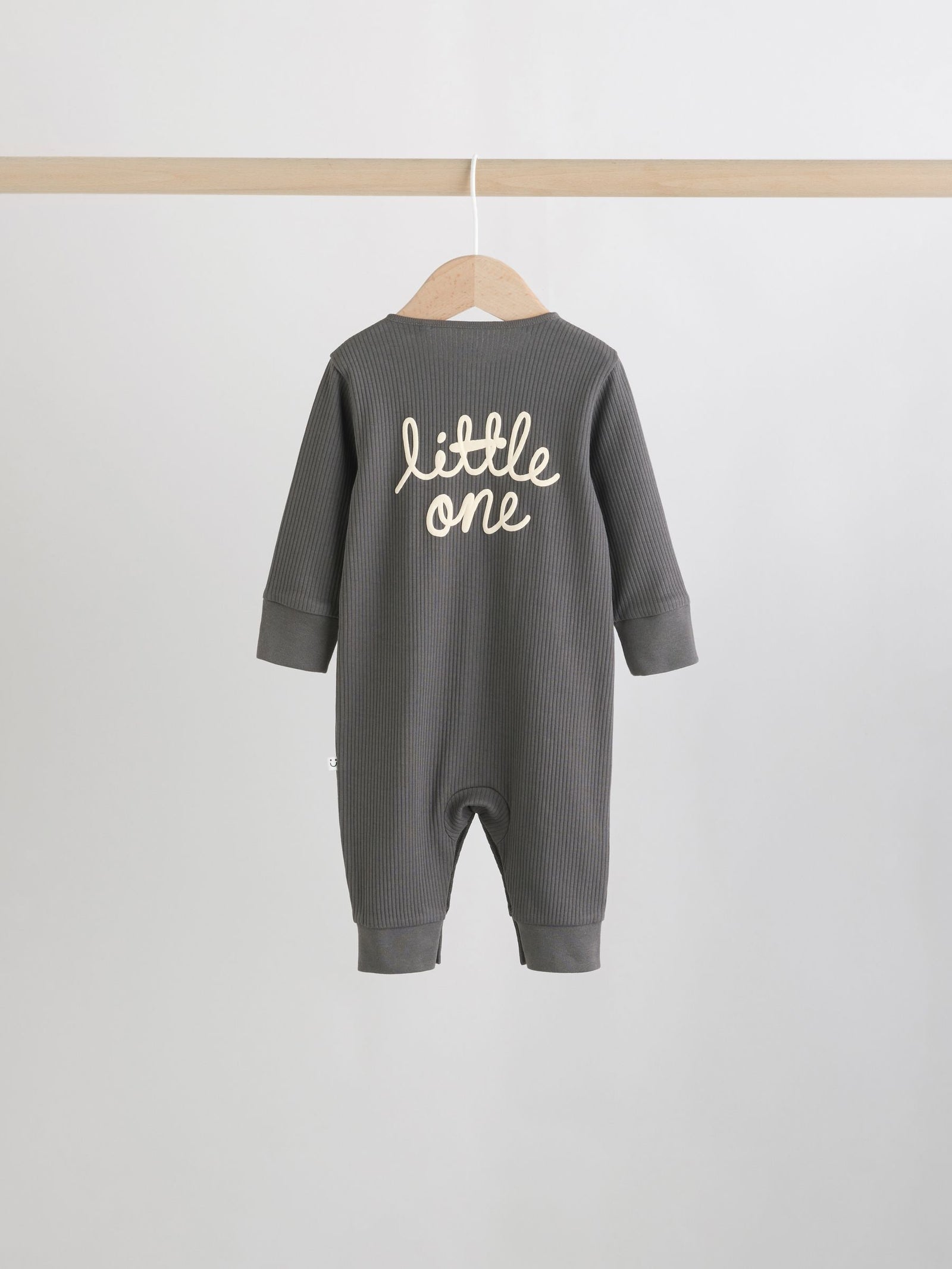 Monochrome Baby Sleepsuits 4 Pack (0mths-3yrs)
