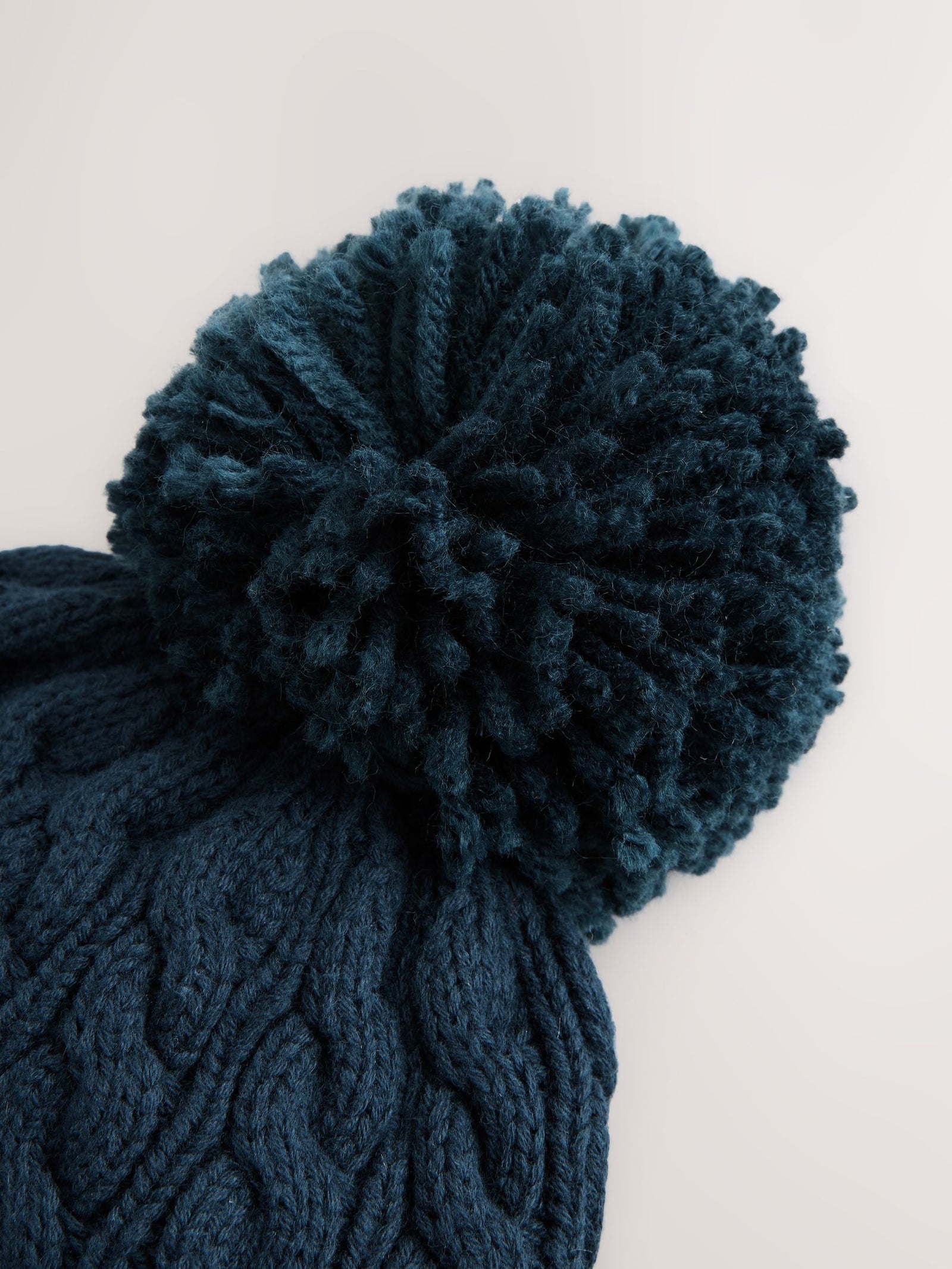 Navy Baby Knitted Hat With Pom (0mths-2yrs)