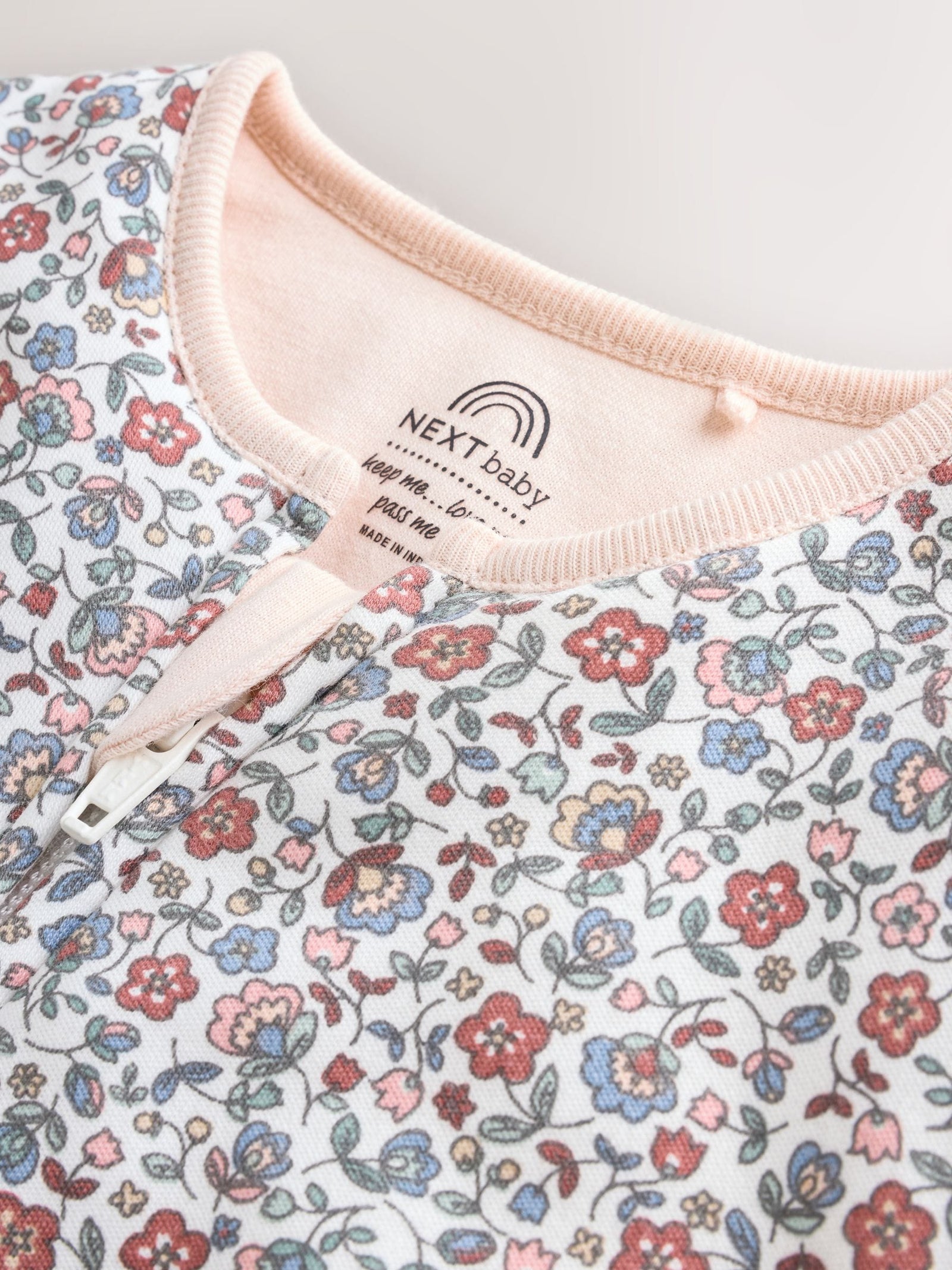 Ecru Floral 2.5 TOG Wadded Baby Sleepsuit