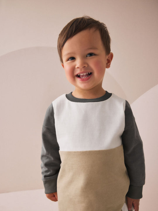 Neutral/Grey Long Sleeve Soft Touch T-Shirt and Joggers Set (3mths-7yrs)