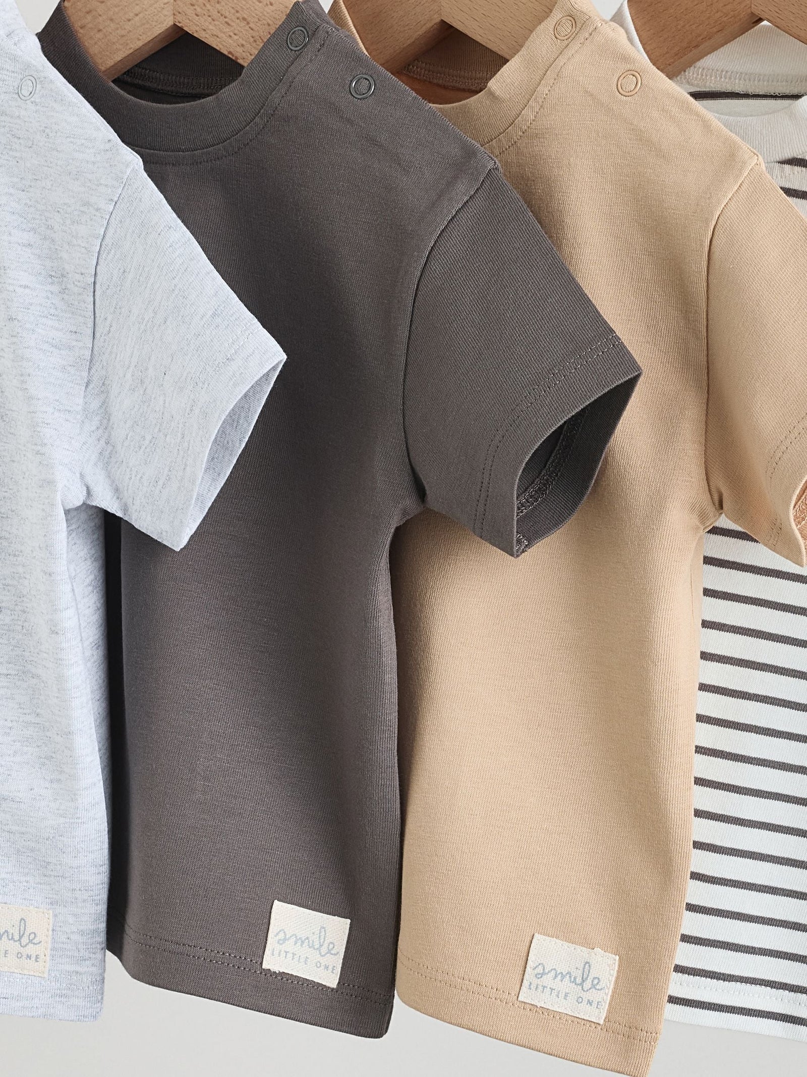 Mono/Neutral Short Sleeve Baby T-Shirts 4 Pack (0mths-2yrs)
