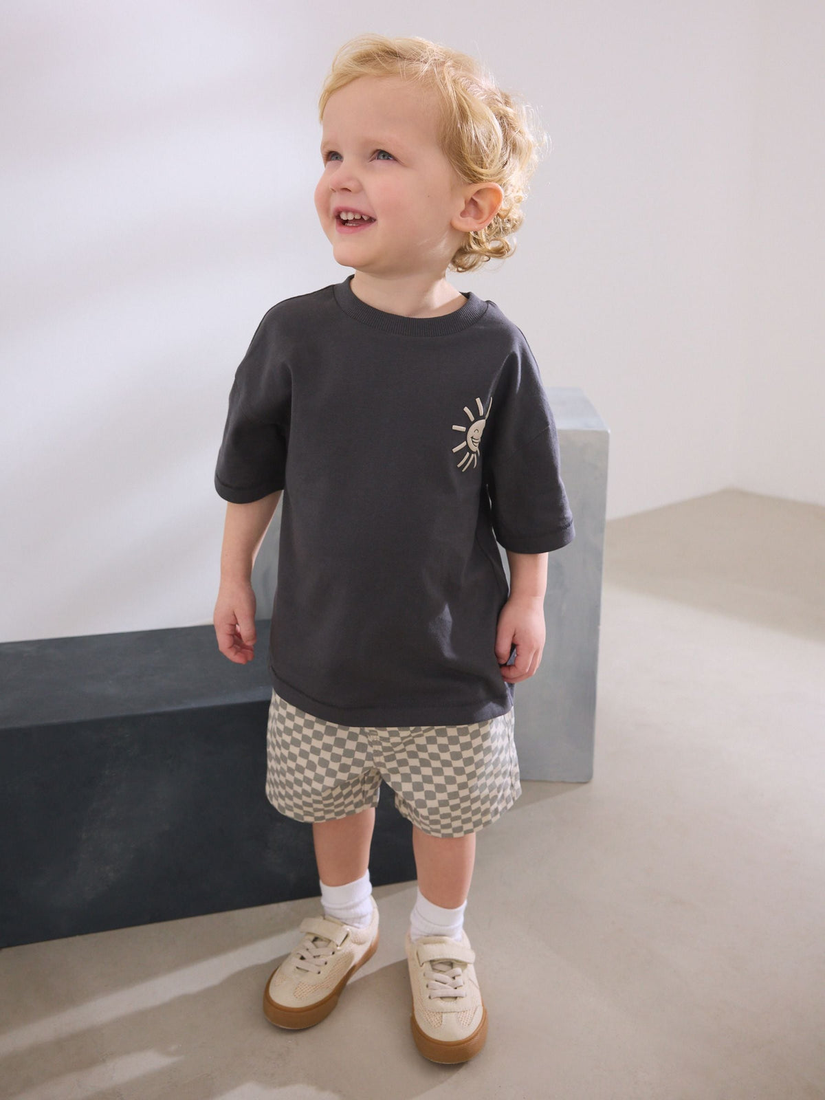 Charcoal Grey Short Sleeve T-Shirt & Shorts Set (3mths-7yrs)