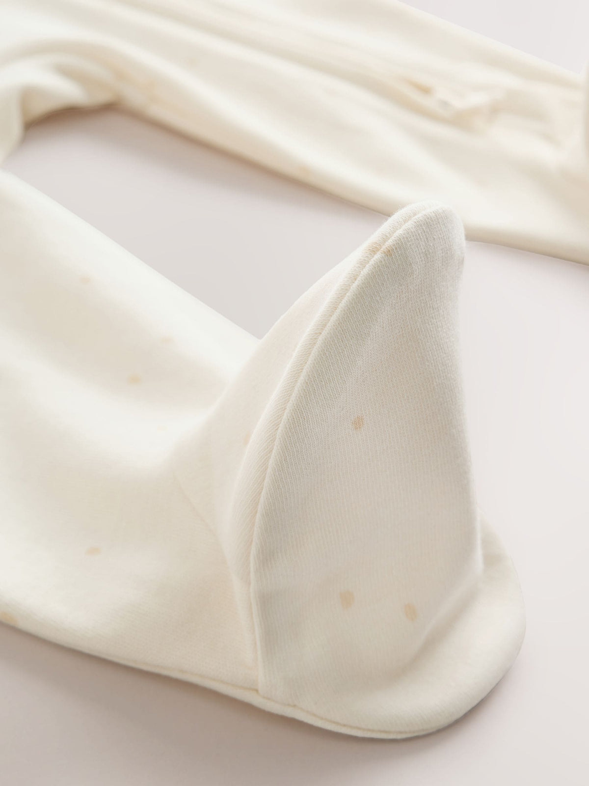 Neutral I Love My Mummy Two Way Zip Baby Sleepsuit (0-18mths)