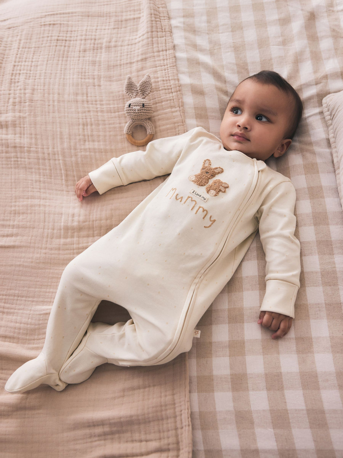 Neutral I Love My Mummy Two Way Zip Baby Sleepsuit (0-18mths)