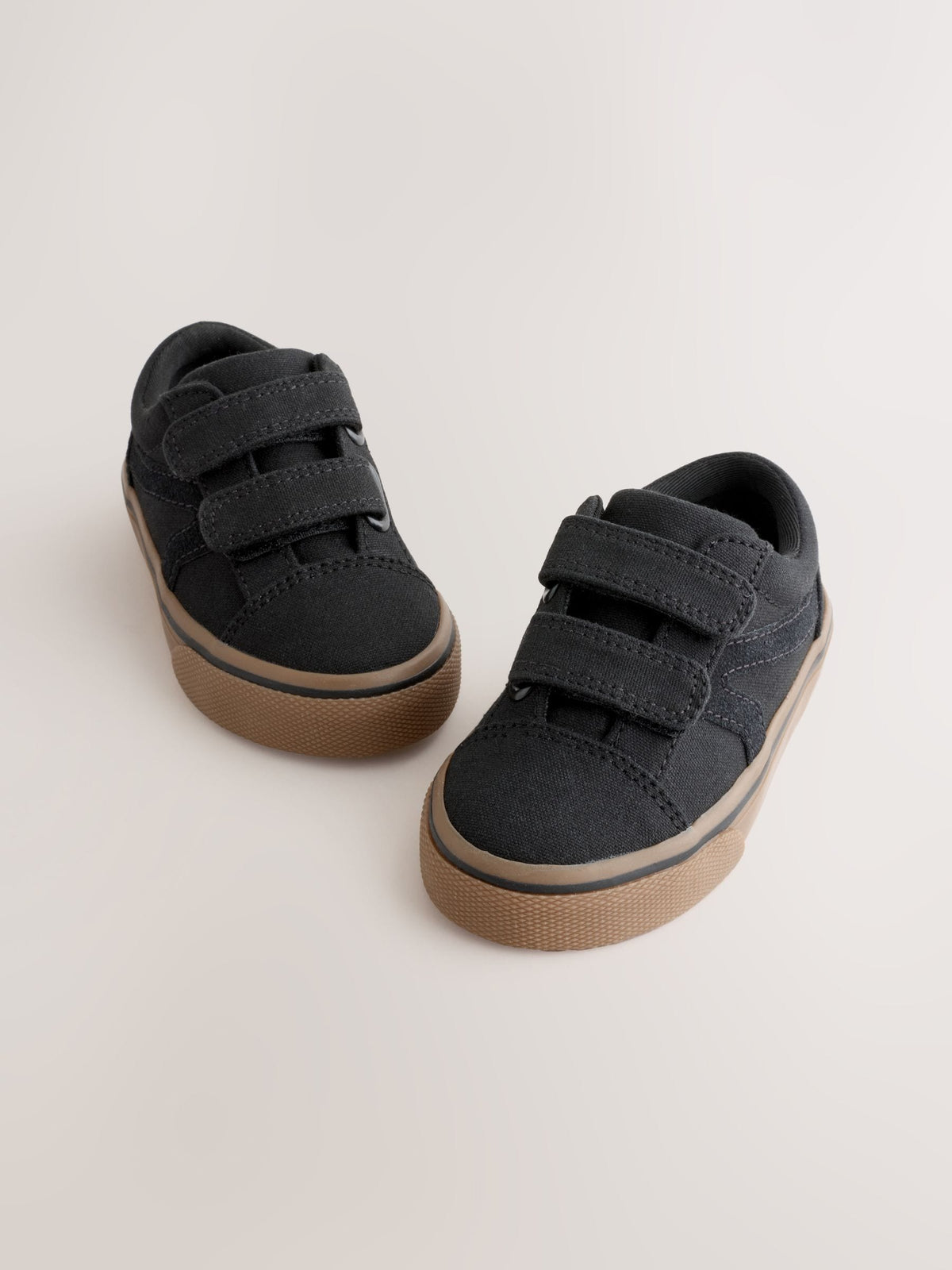 Black Wide Fit (G) Touch Fastening Trainers