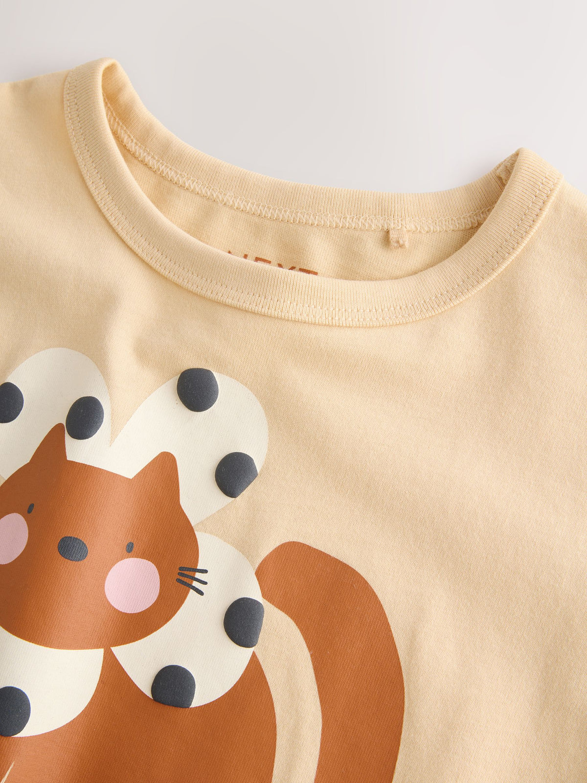 Ecru White Padded Cat Short Sleeve T-Shirt (3mths-7yrs)