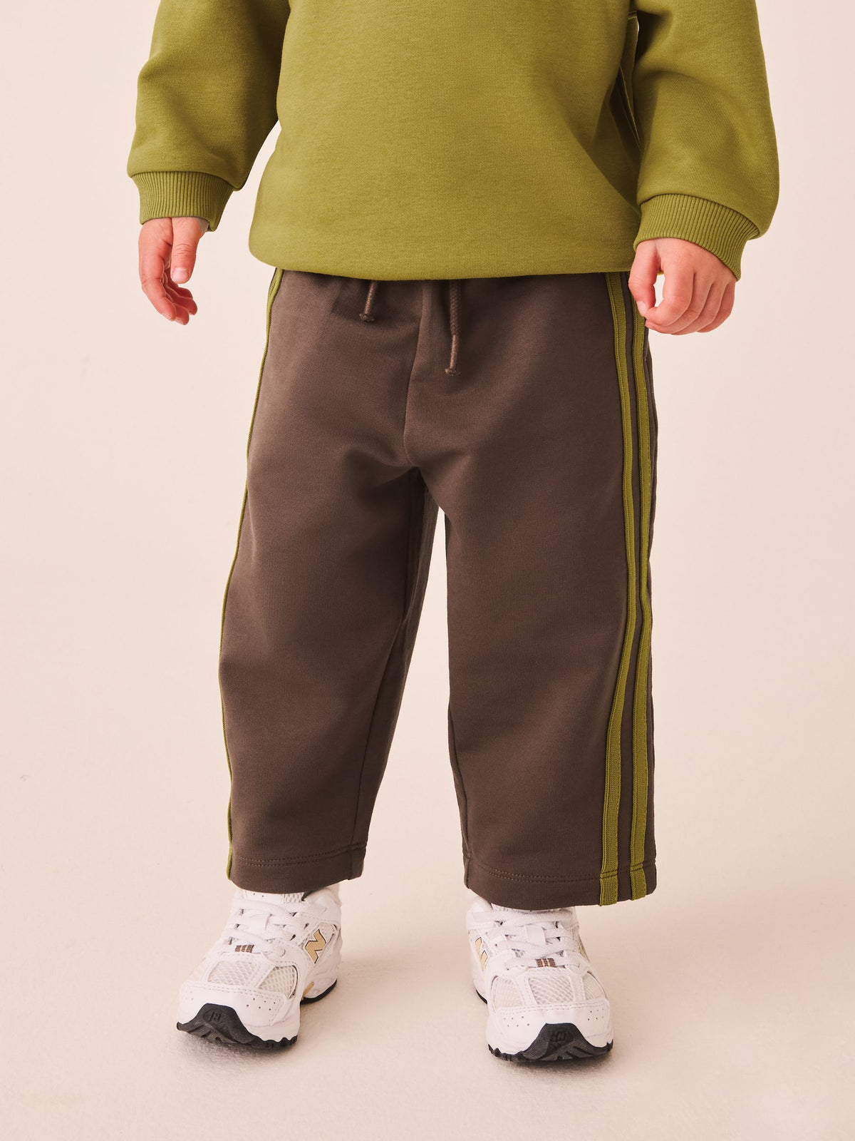 Olive Green Crew Neck Joggers Set (3mths-7yrs)