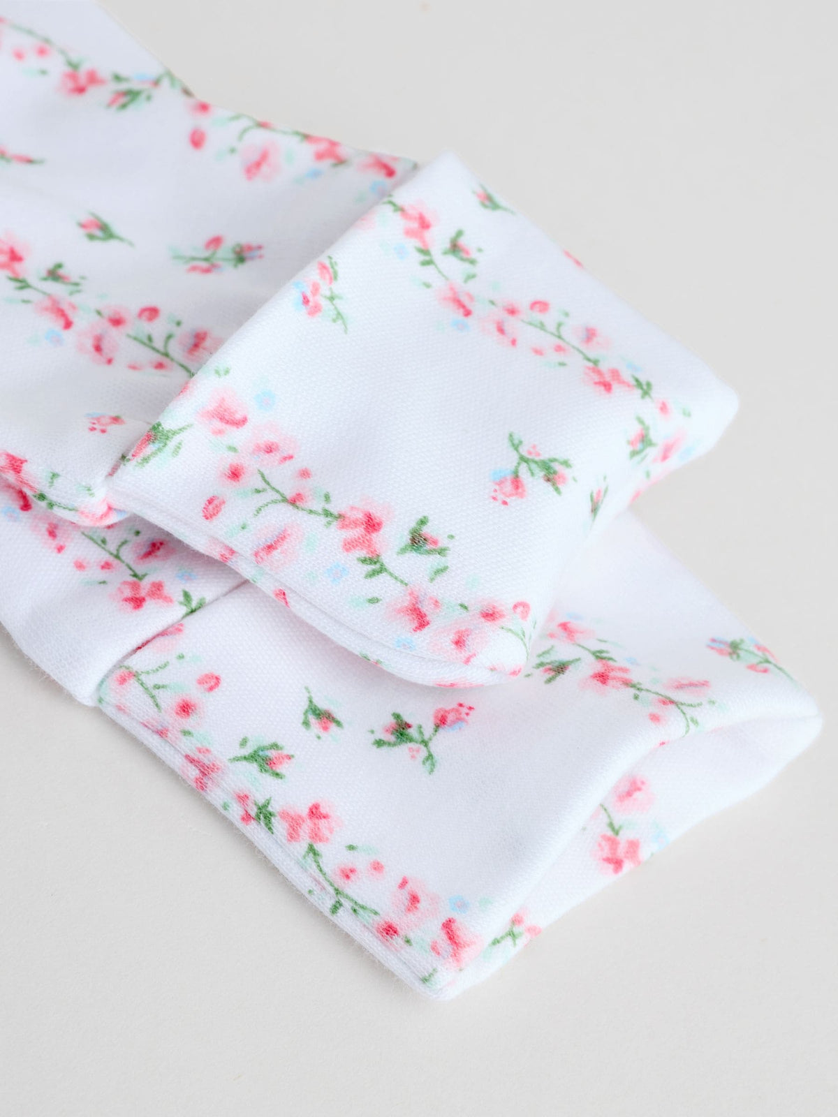 White/Pink 4 Pack Baby Sleepsuit (0-2yrs)