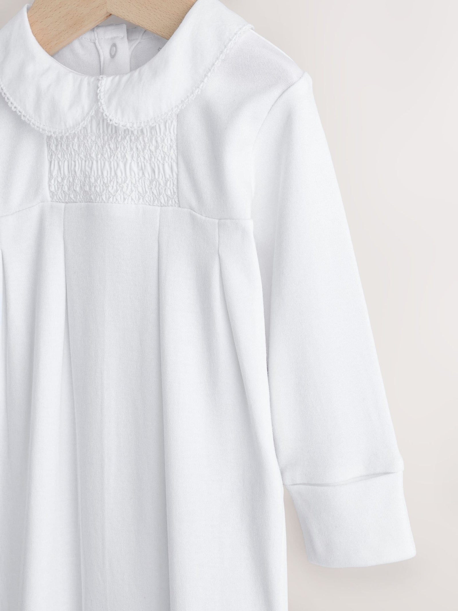 White Collar Baby Sleepsuit (0-2yrs)
