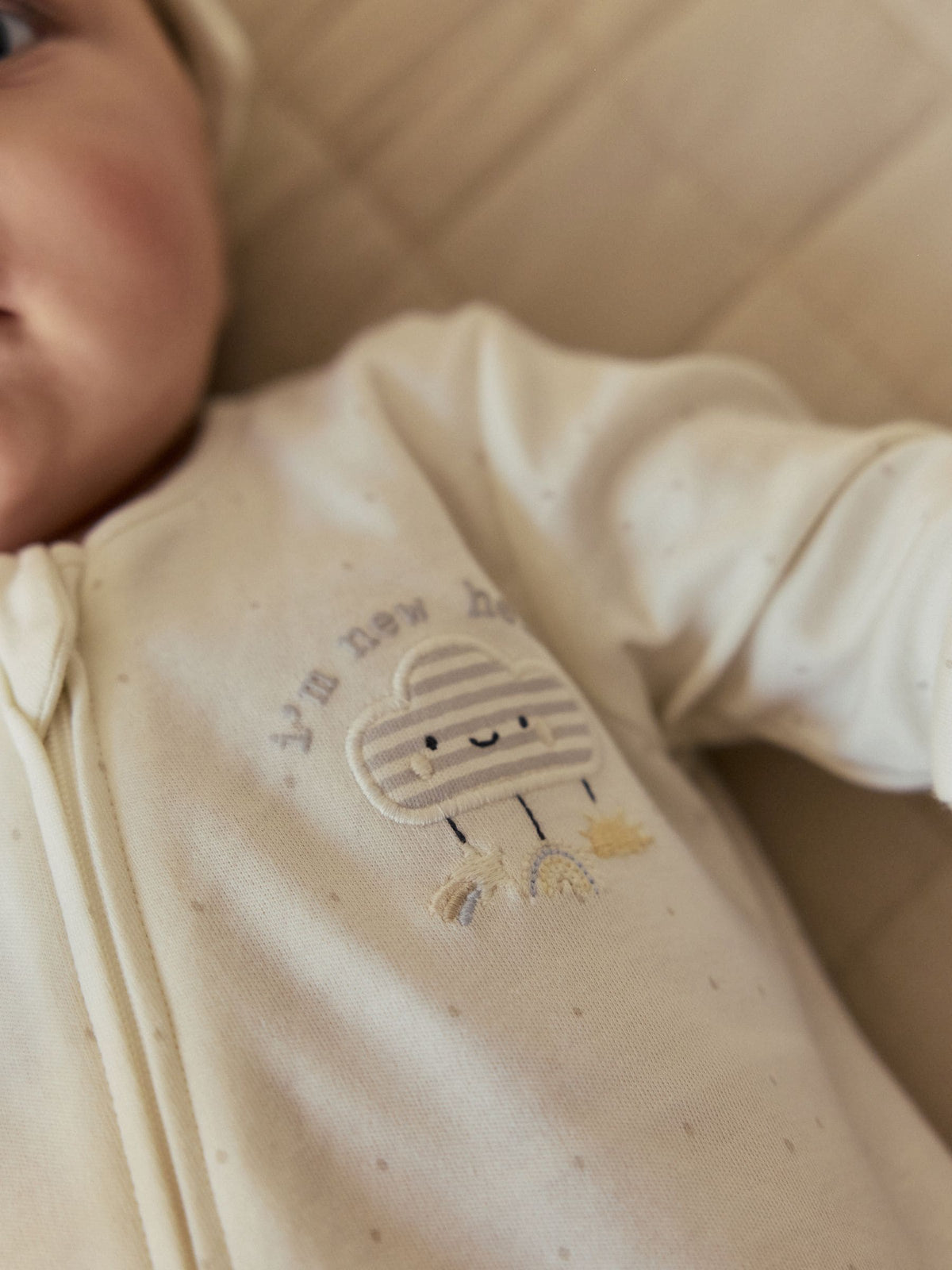 Neutral Im New Here Sleepsuit And Hat Set (0-9mths)