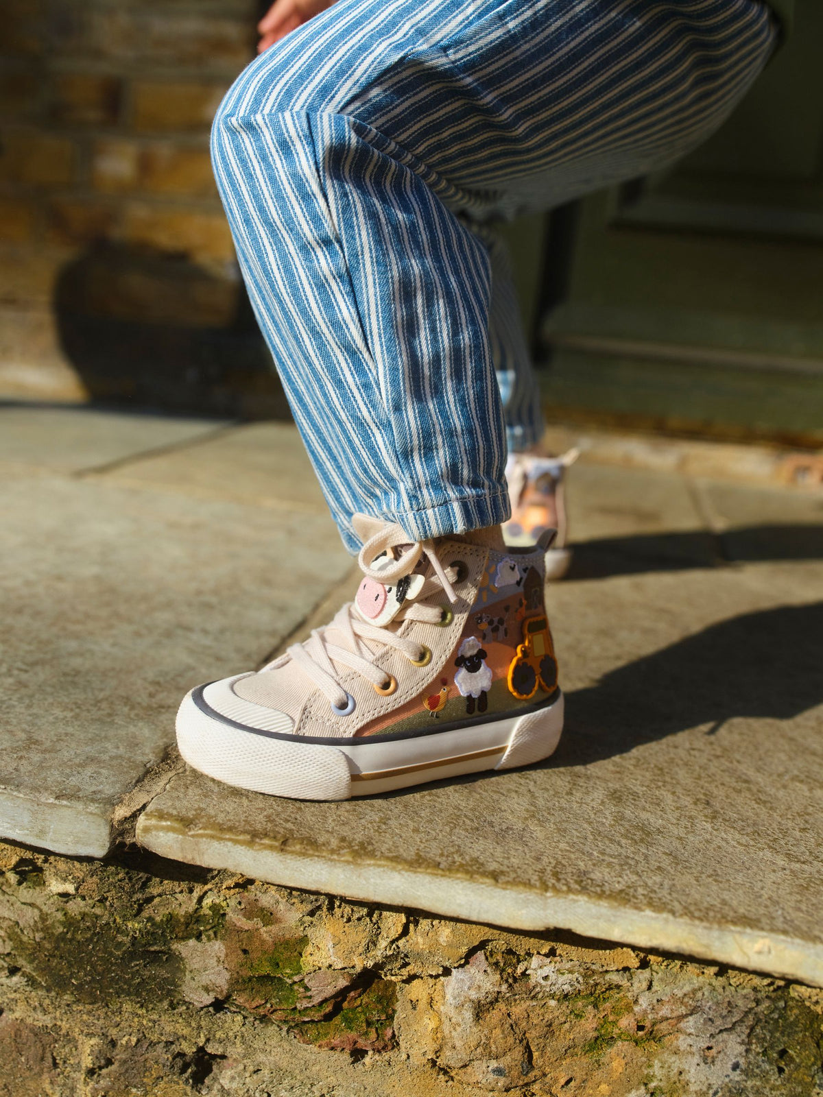 Neutral Farm Standard Fit (F) Zip Fastening Hi Top Trainers