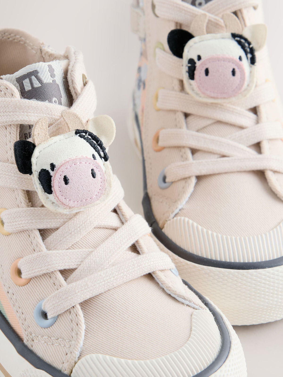 Neutral Farm Standard Fit (F) Zip Fastening Hi Top Trainers