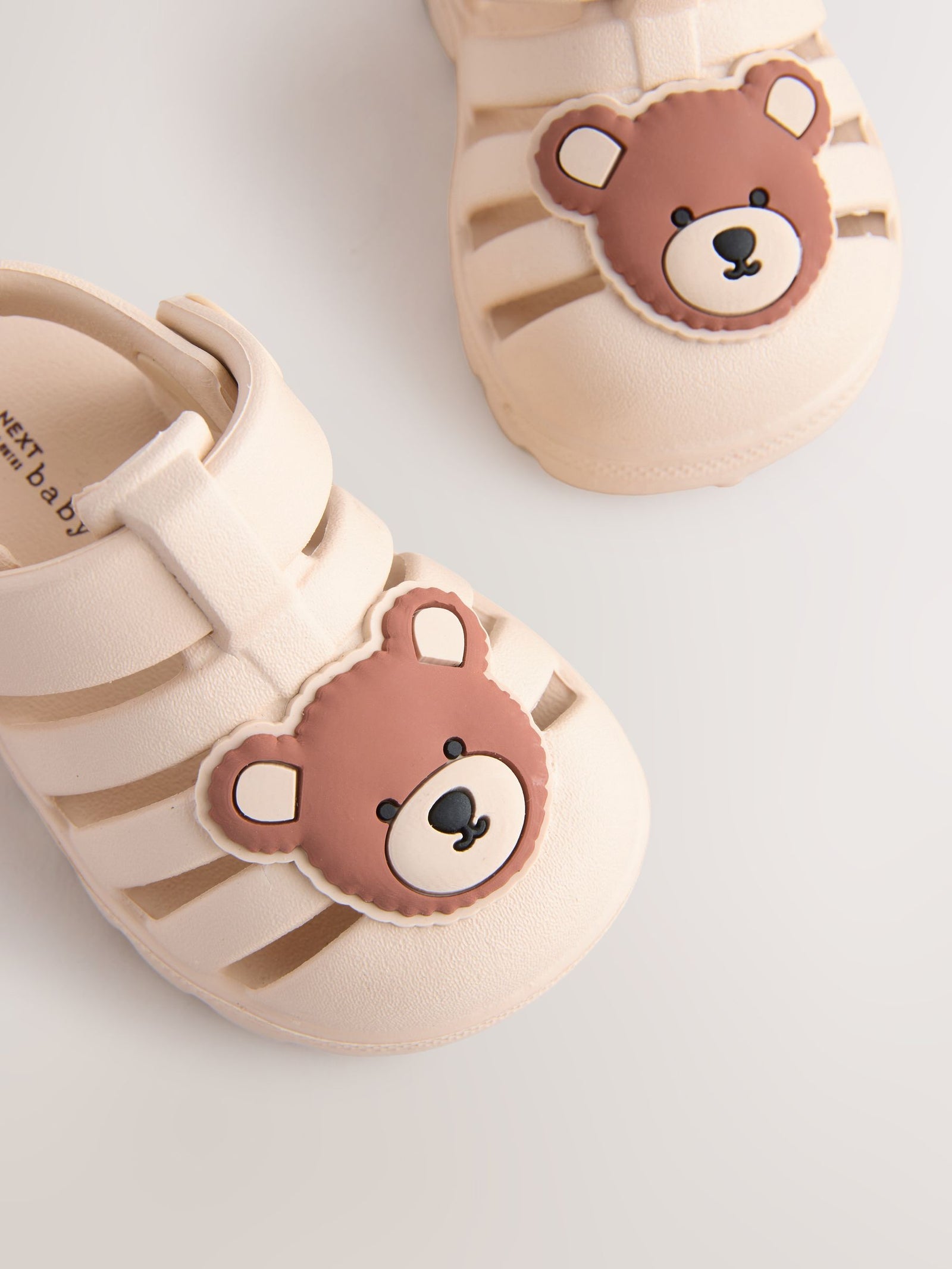 Neutral Bear Baby Fisherman Sandals