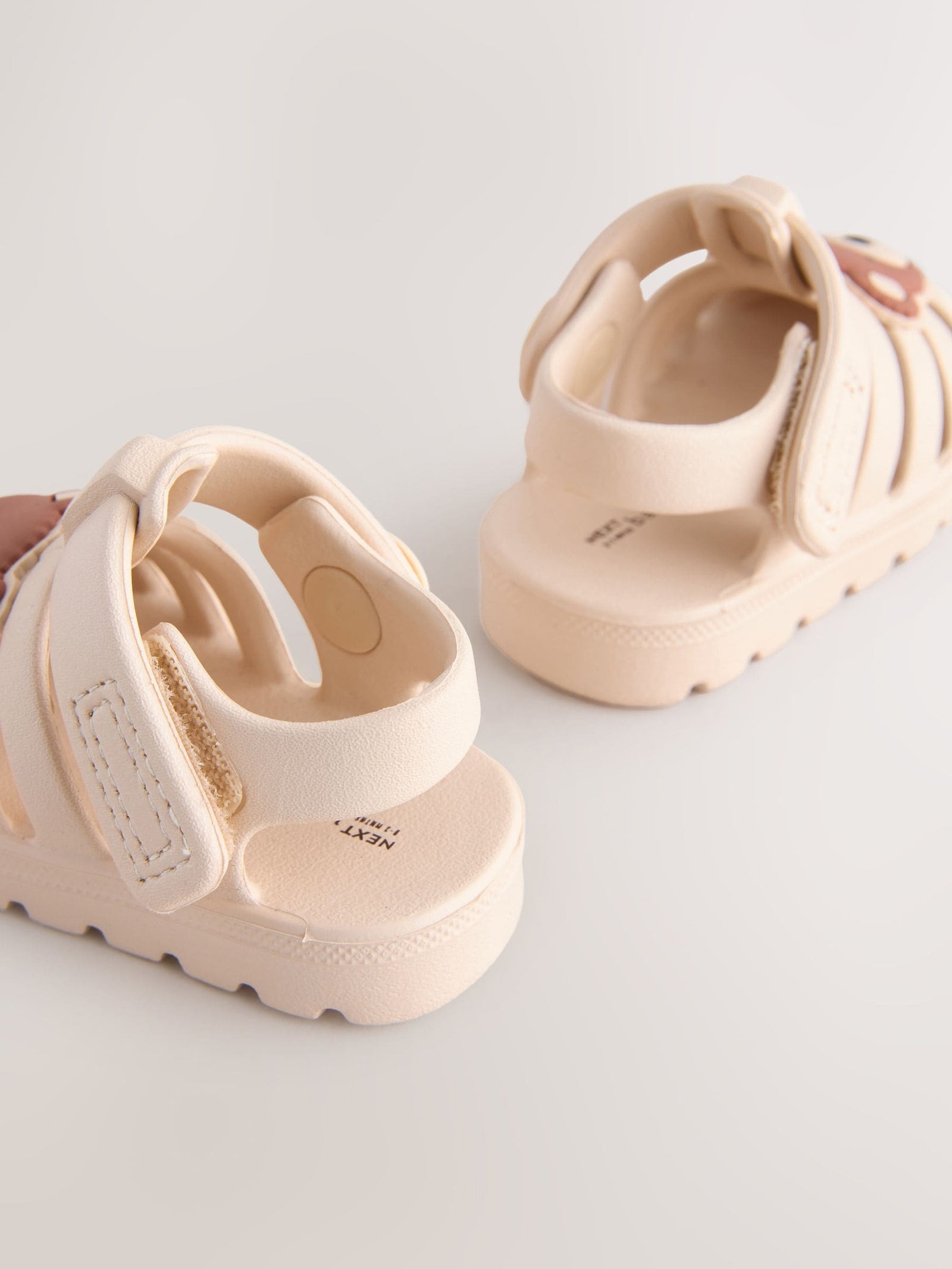 Neutral Bear Baby Fisherman Sandals