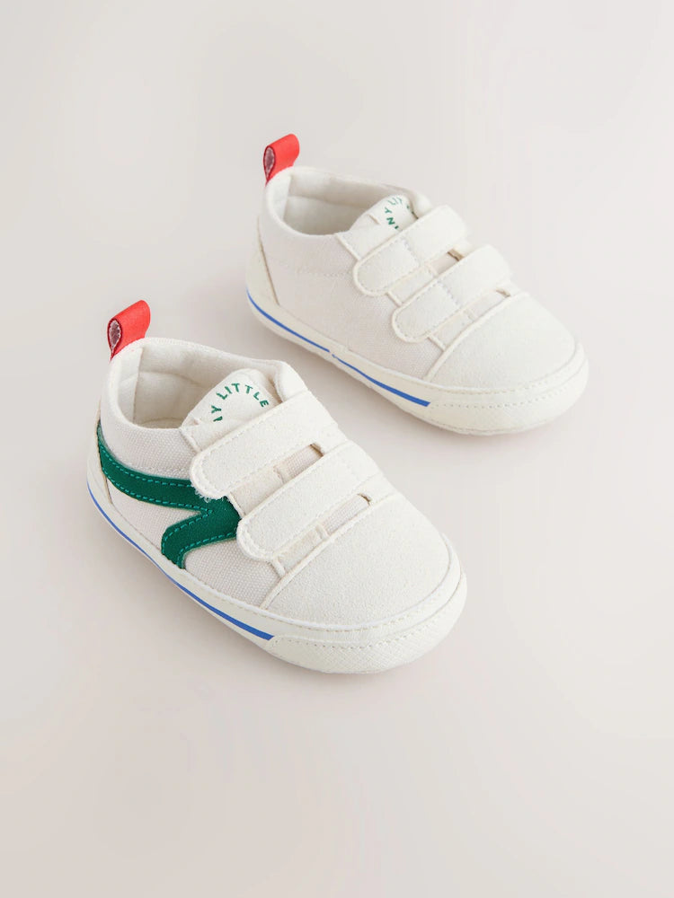 White/Green Touch Fastening Baby Trainers (0-2mths)