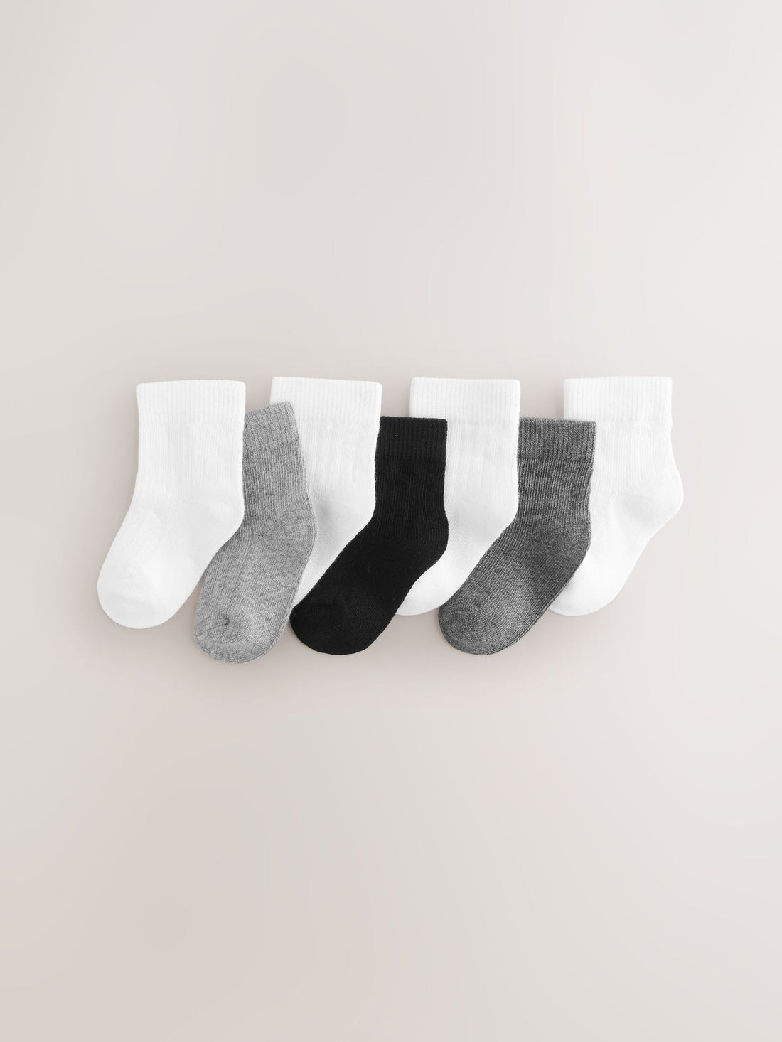 Black/White Baby Socks 7 Pack (0mths-2yrs)