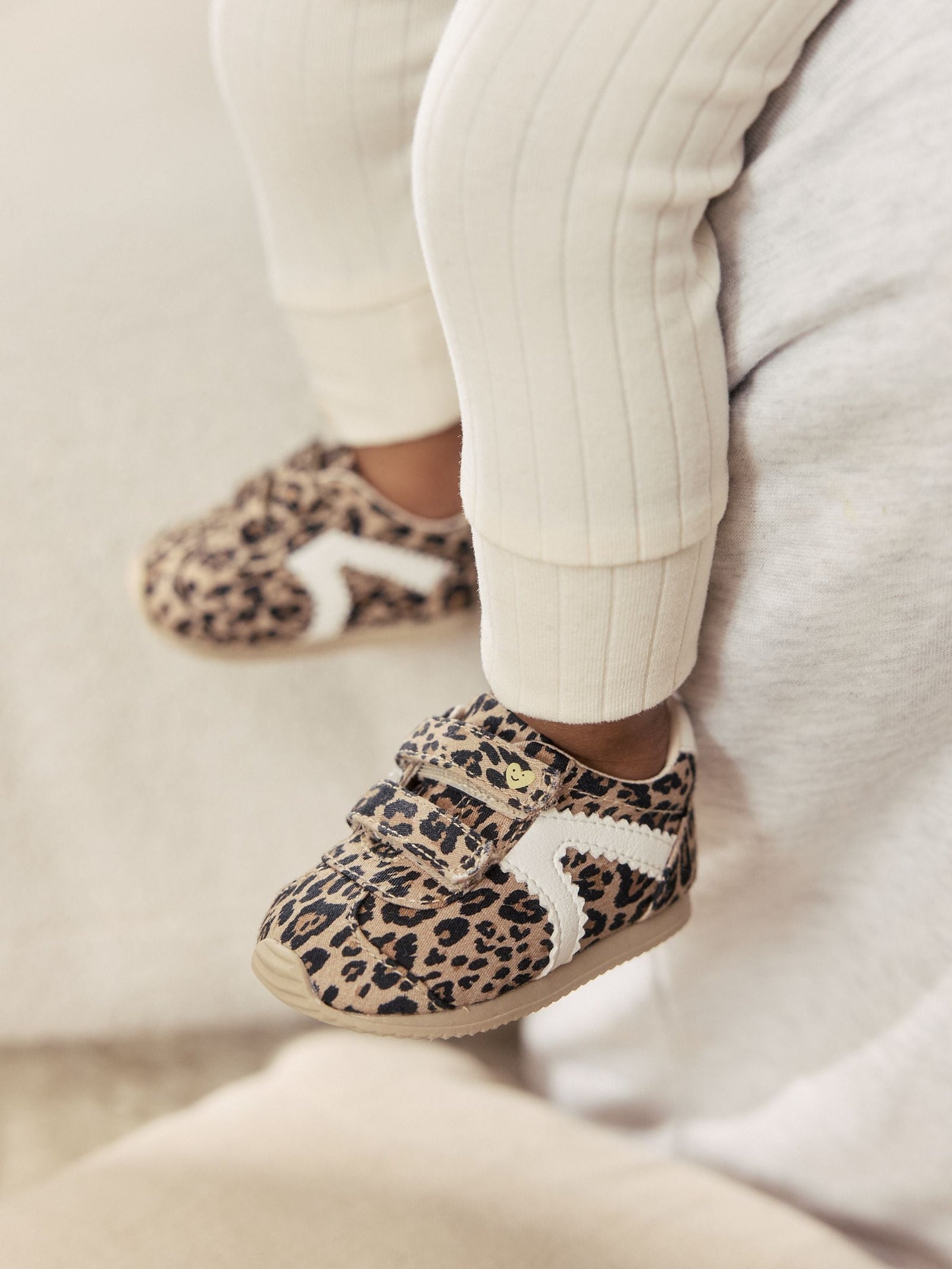Animal Baby Touch Fastening Trainers (0-24mths)