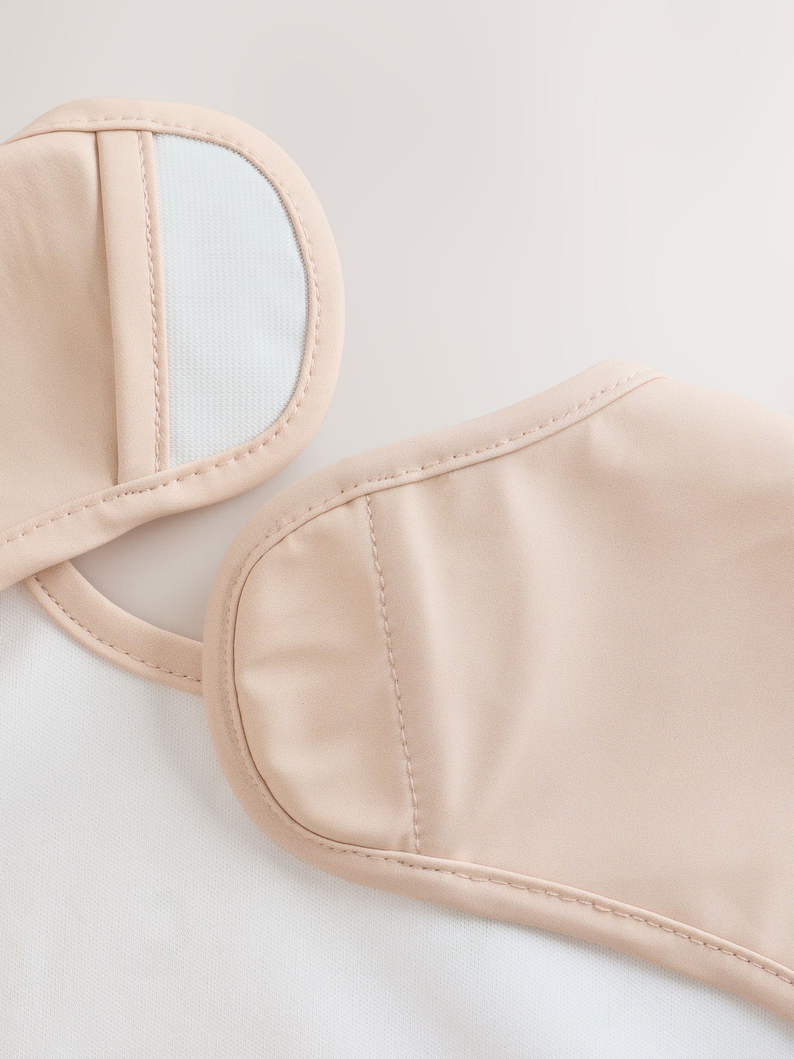 Milk Club Weaning And Feeding Sleeved Bib