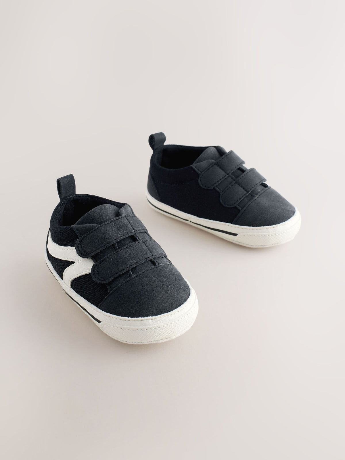 Black Touch Fastening Baby Trainers (0-2mths)