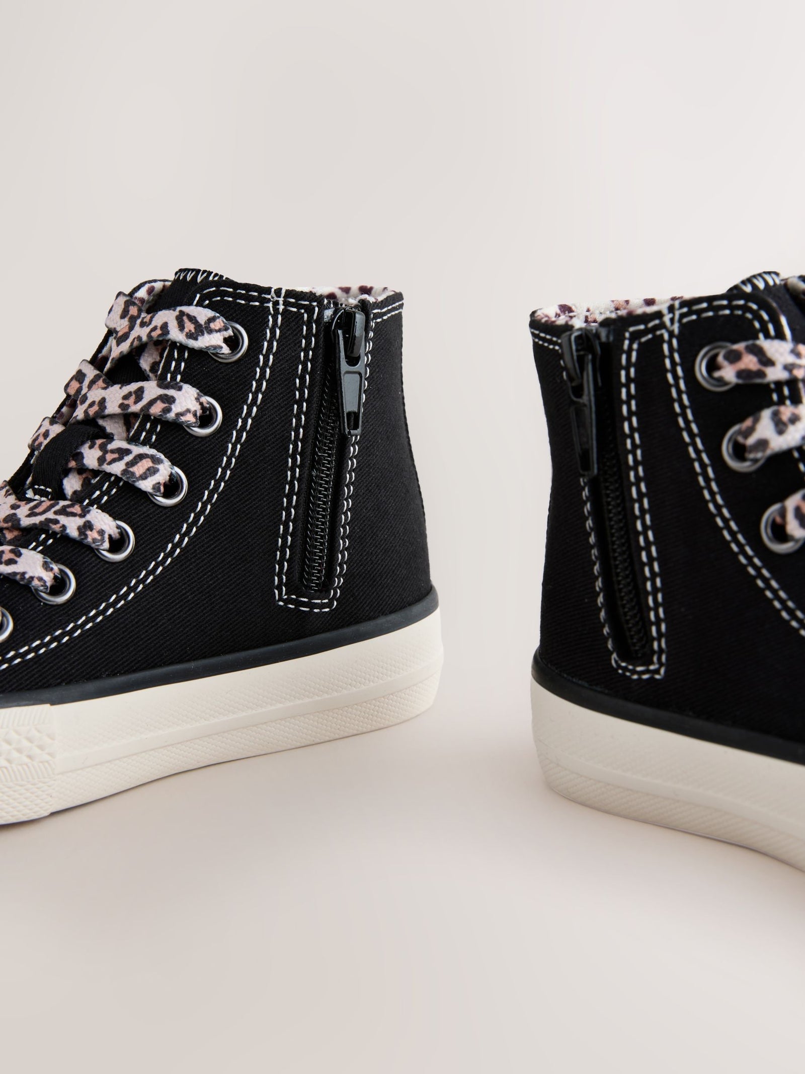 Black/Animal Wide Fit (G) High Top Trainers