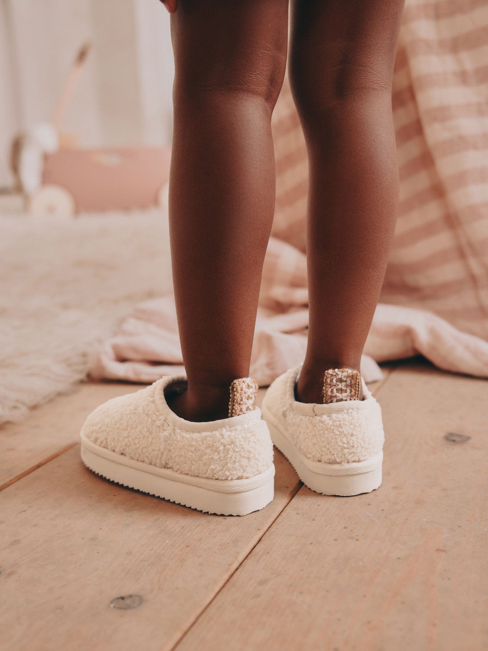 Neutral Borg Shoot Slippers
