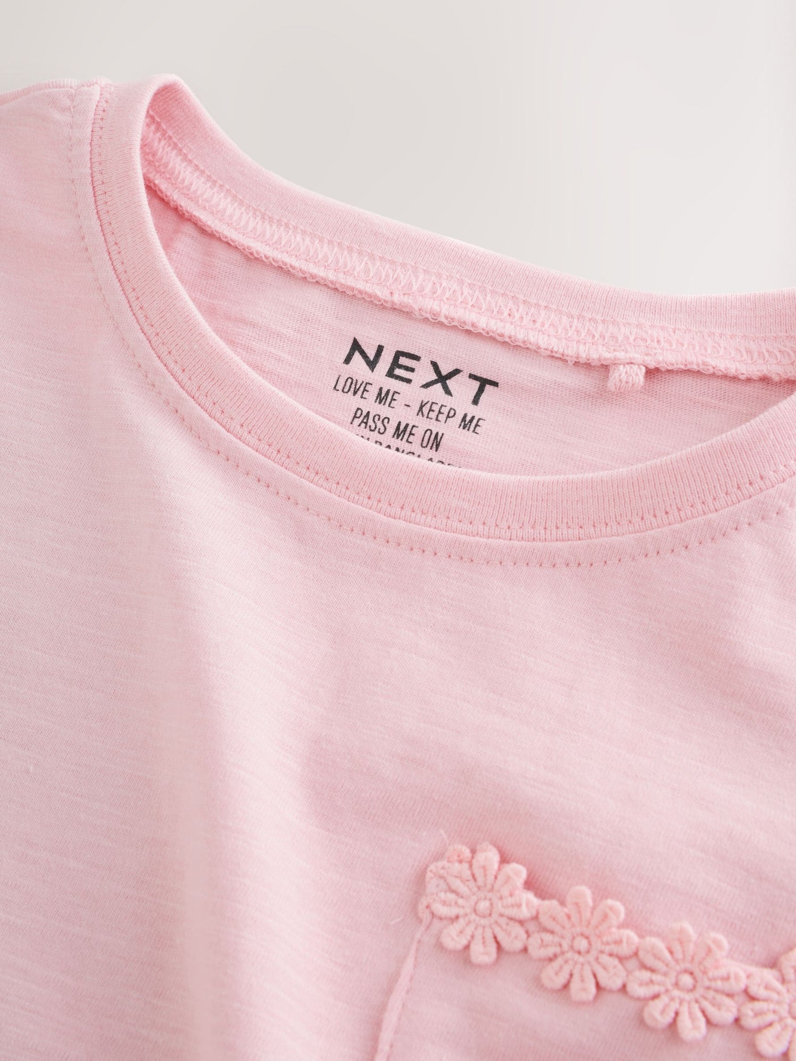 Pink Daisy Pocket T-Shirt (1.5-16yrs)