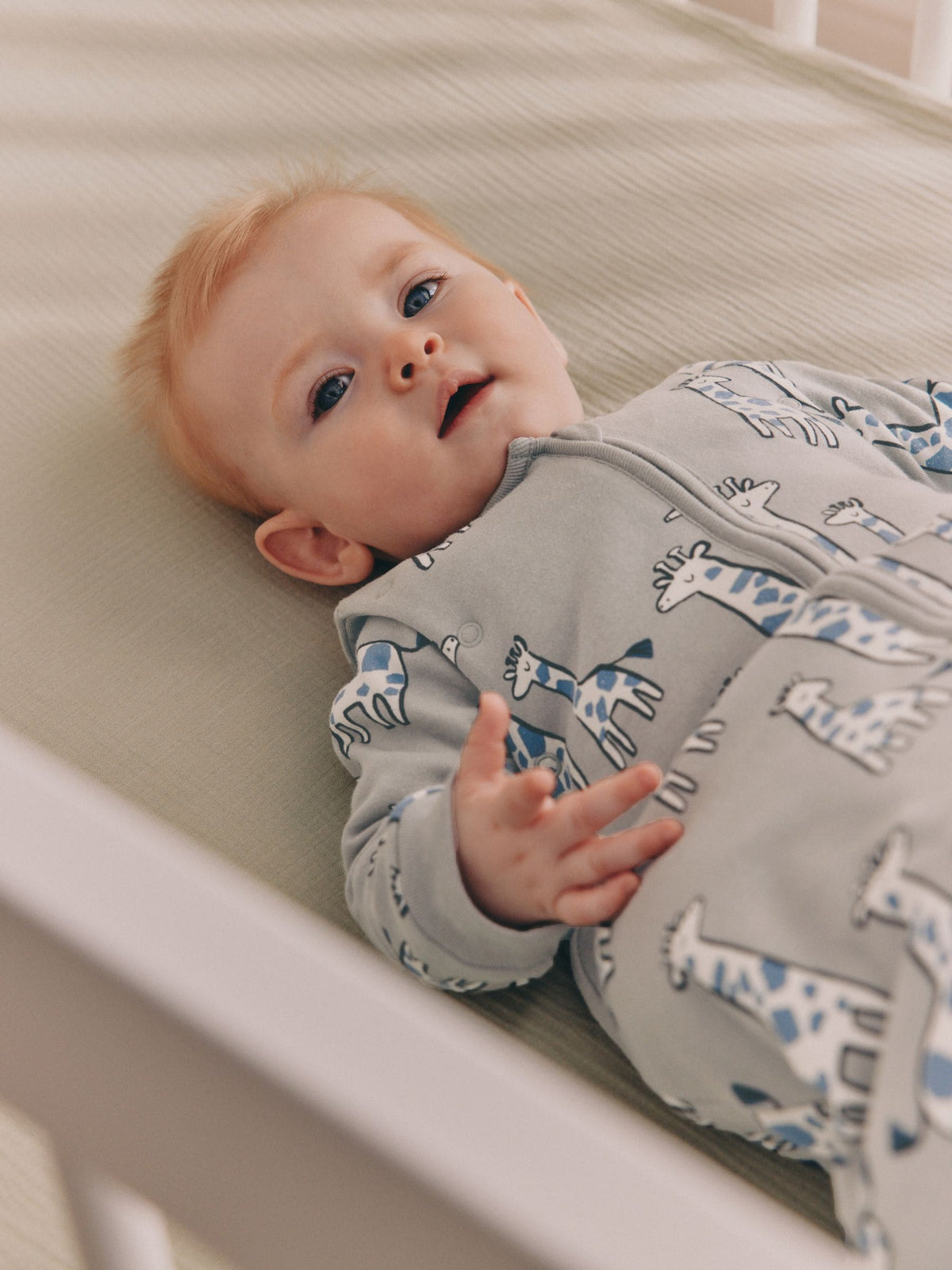 Green Giraffe 2.5 Tog Removable Sleeve Baby Sleep Bag