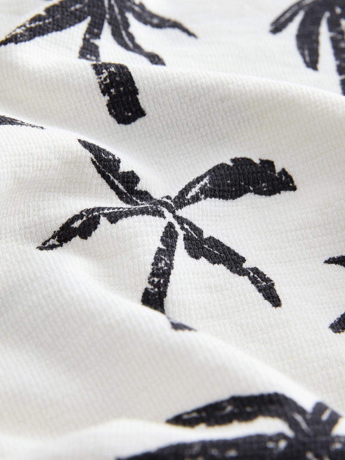 White/Black Palm Trees Short Sleeve All-Over Print T-Shirt and Shorts Set (3mths-7yrs)