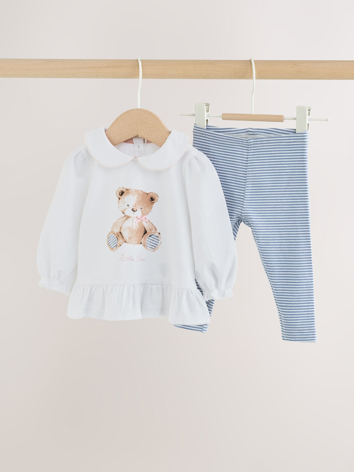 White/Blue Bear Baby T-Shirt And Leggings 2 Piece Set (0mths-2yrs)