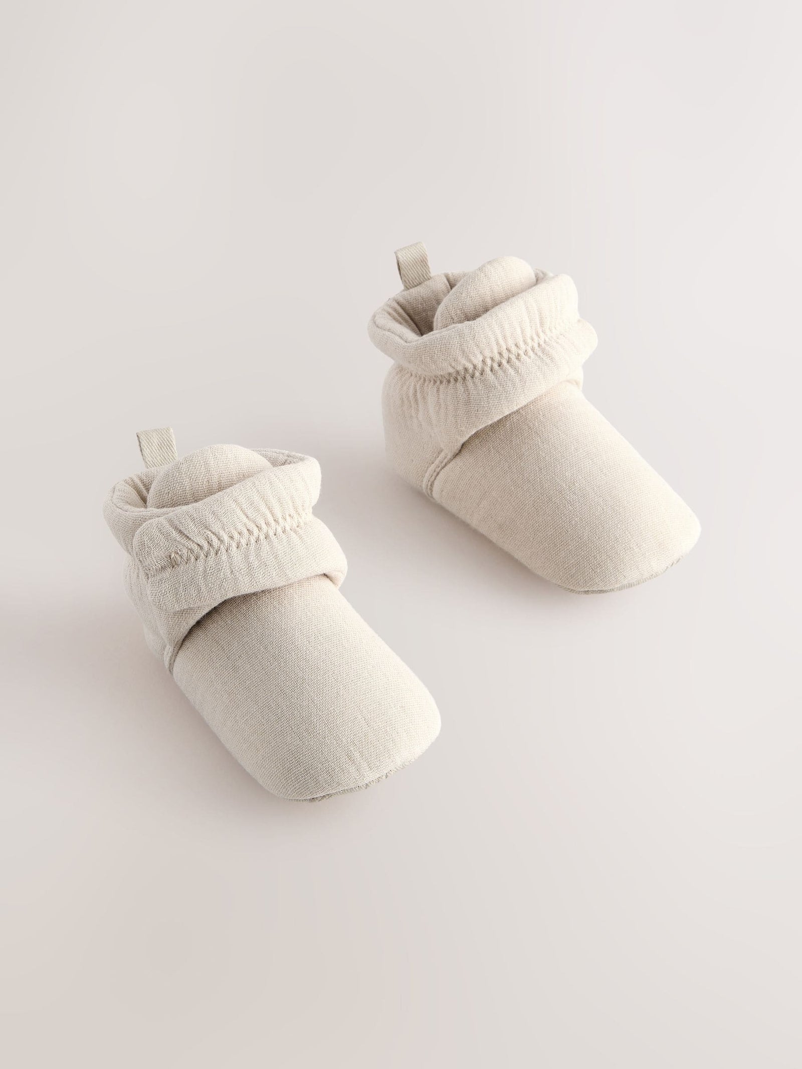 Neutral Muslin Wrap Baby Slipper Boots (0-18mths)